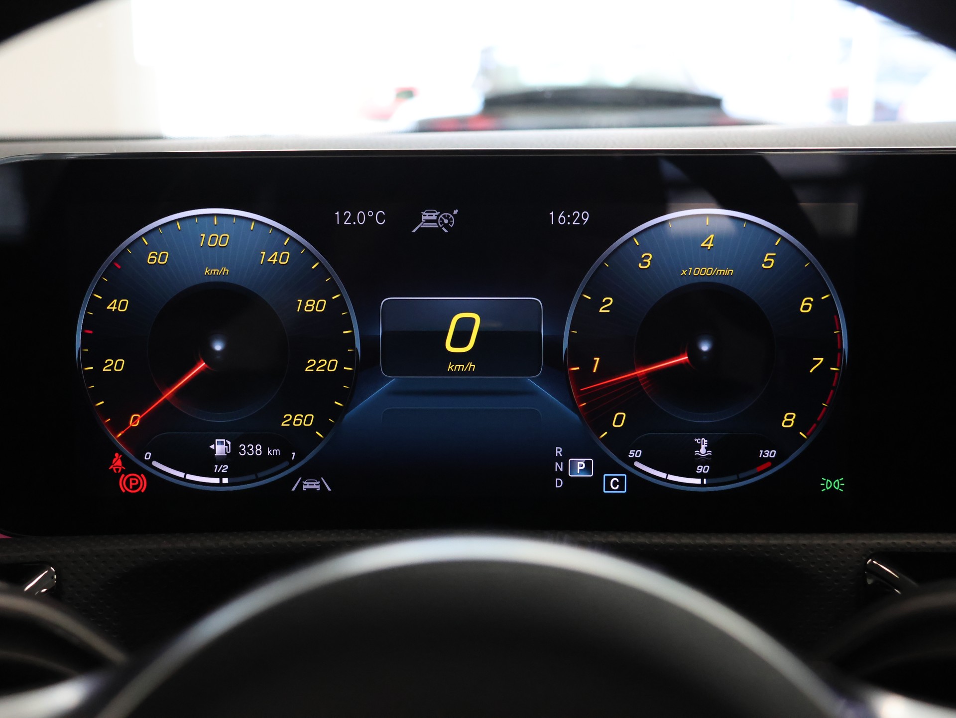 MERCEDES-BENZ CLA 250 4Matic AMG Line 7G-DCT *Panorama* *Burmester* *360 Kamera*-image-22