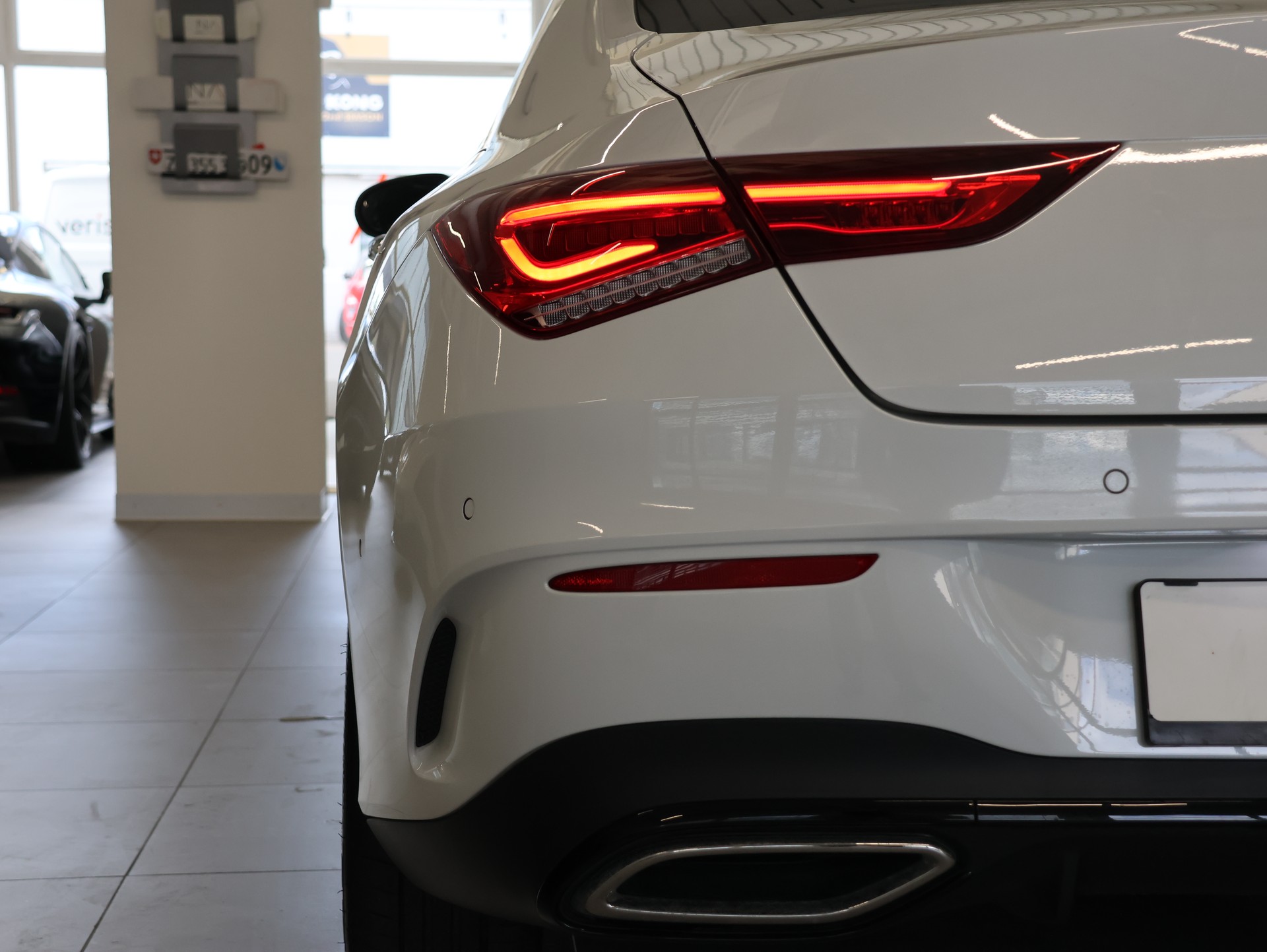 MERCEDES-BENZ CLA 250 4Matic AMG Line 7G-DCT *Panorama* *Burmester* *360 Kamera*-image-11
