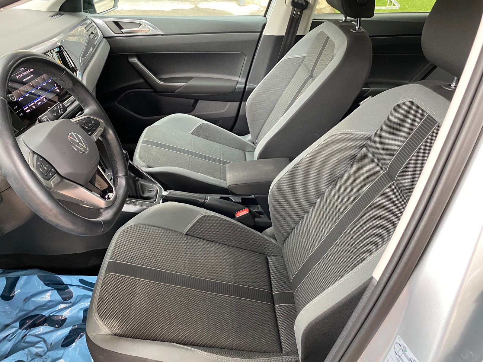 VW Polo 1.0 TSI Style-image-11