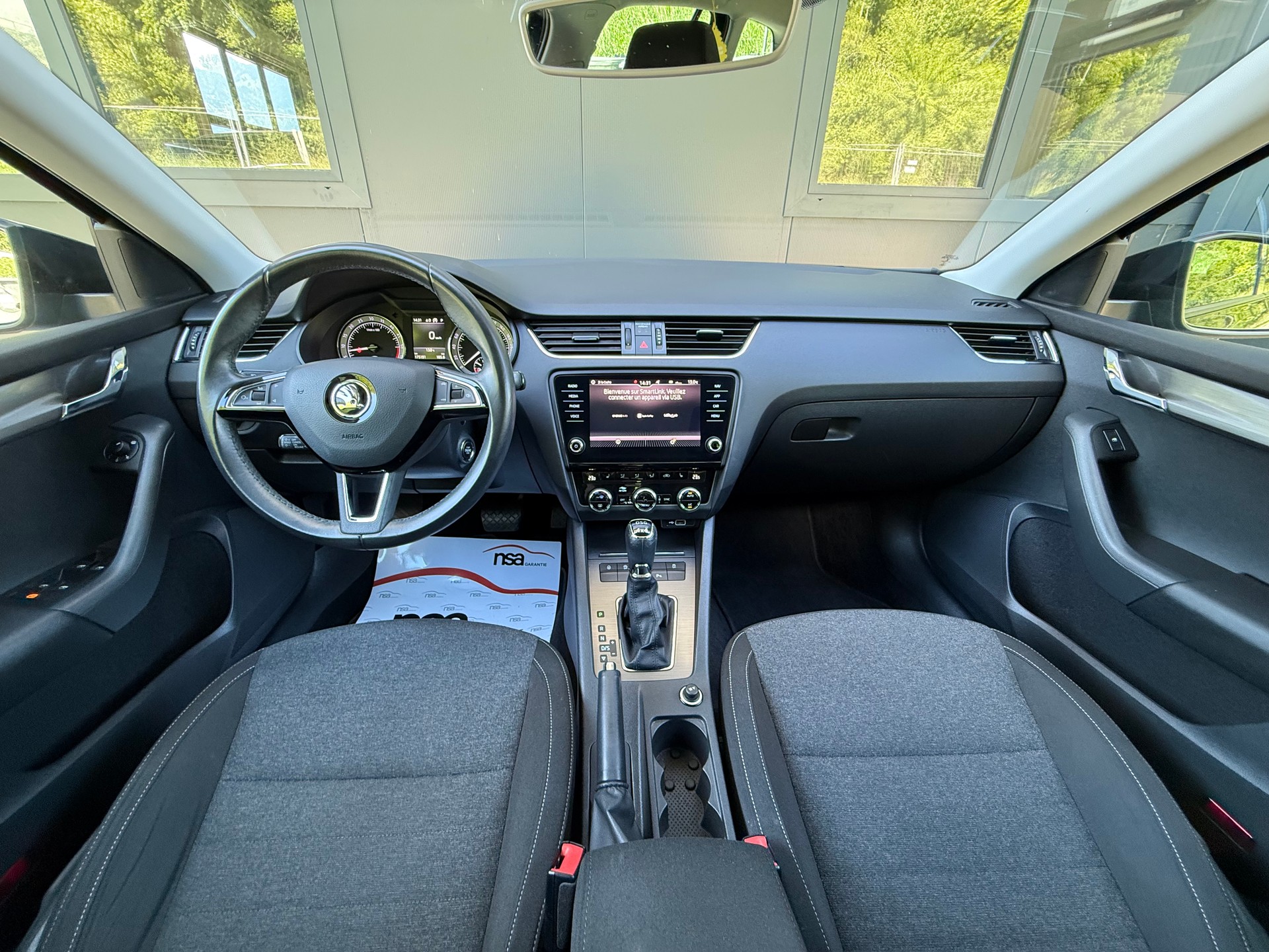 SKODA Octavia Combi 2.0 TDI Soleil 4x4 DSG-image-17