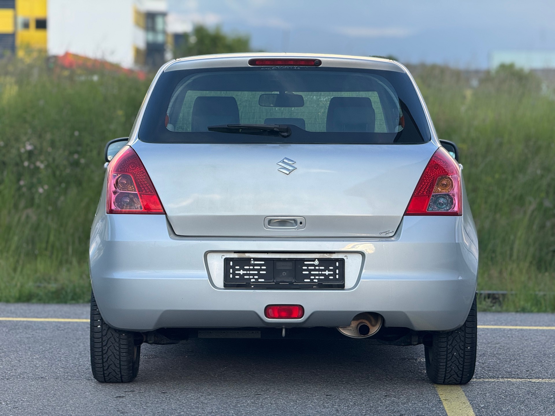 SUZUKI Swift 1.3i 16V GL Top-image-4