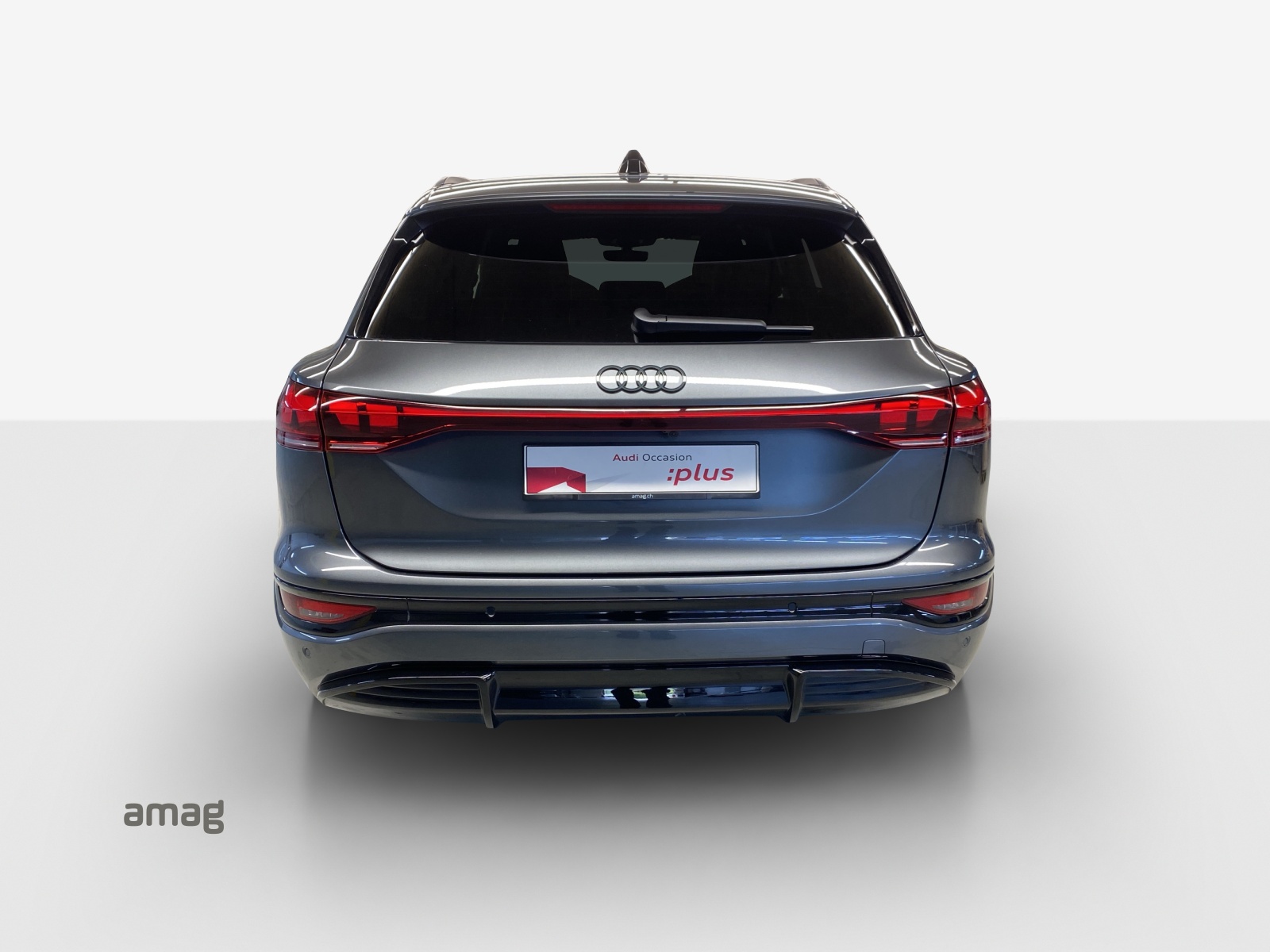 AUDI SQ6 e-tron quattro-image-4