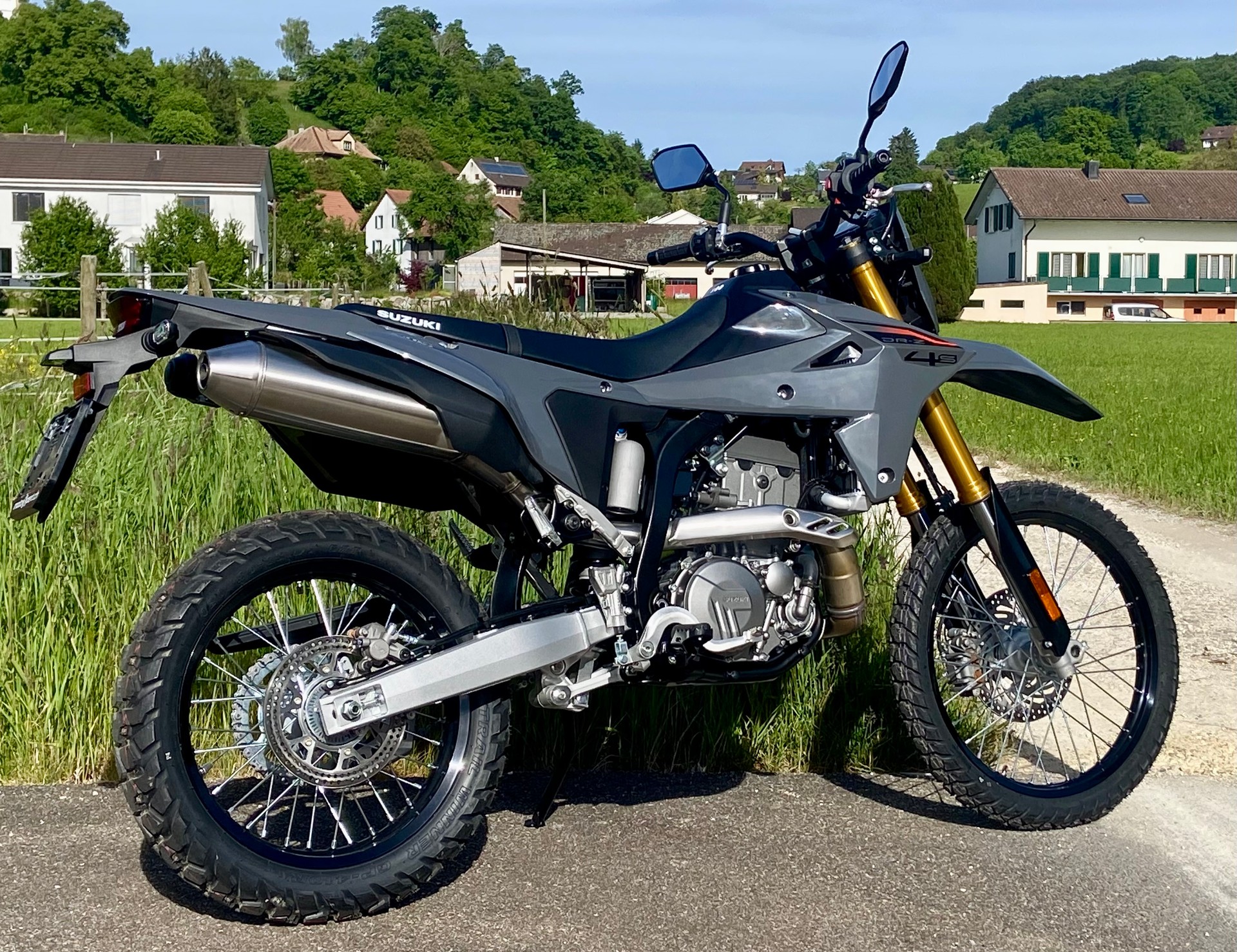 SUZUKI DR-Z 400-showroom-element-1