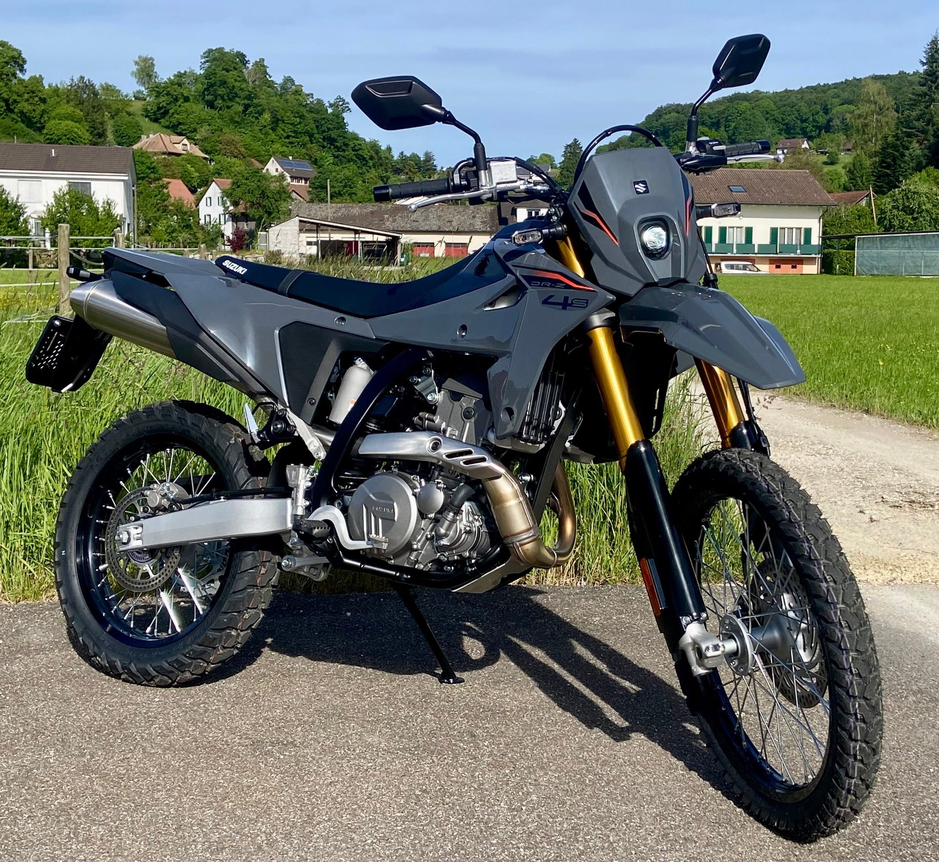 SUZUKI DR-Z 400