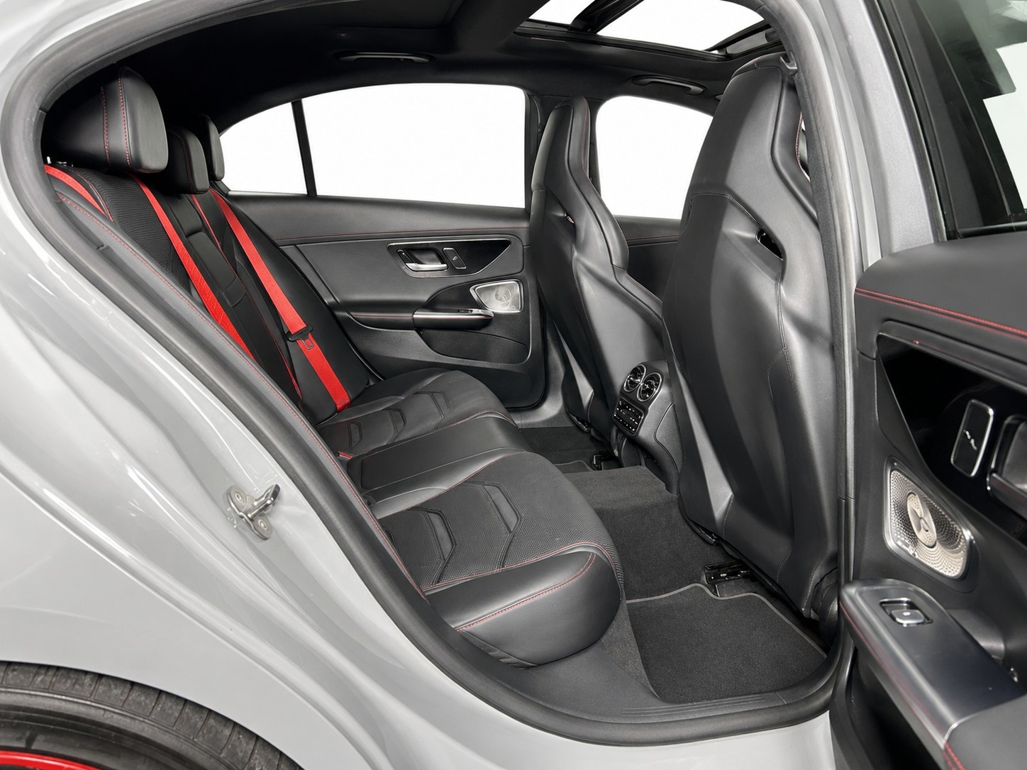 MERCEDES-BENZ C 63 AMG S E Performance AMG F1 Edition CH FAHRZEUG-image-13