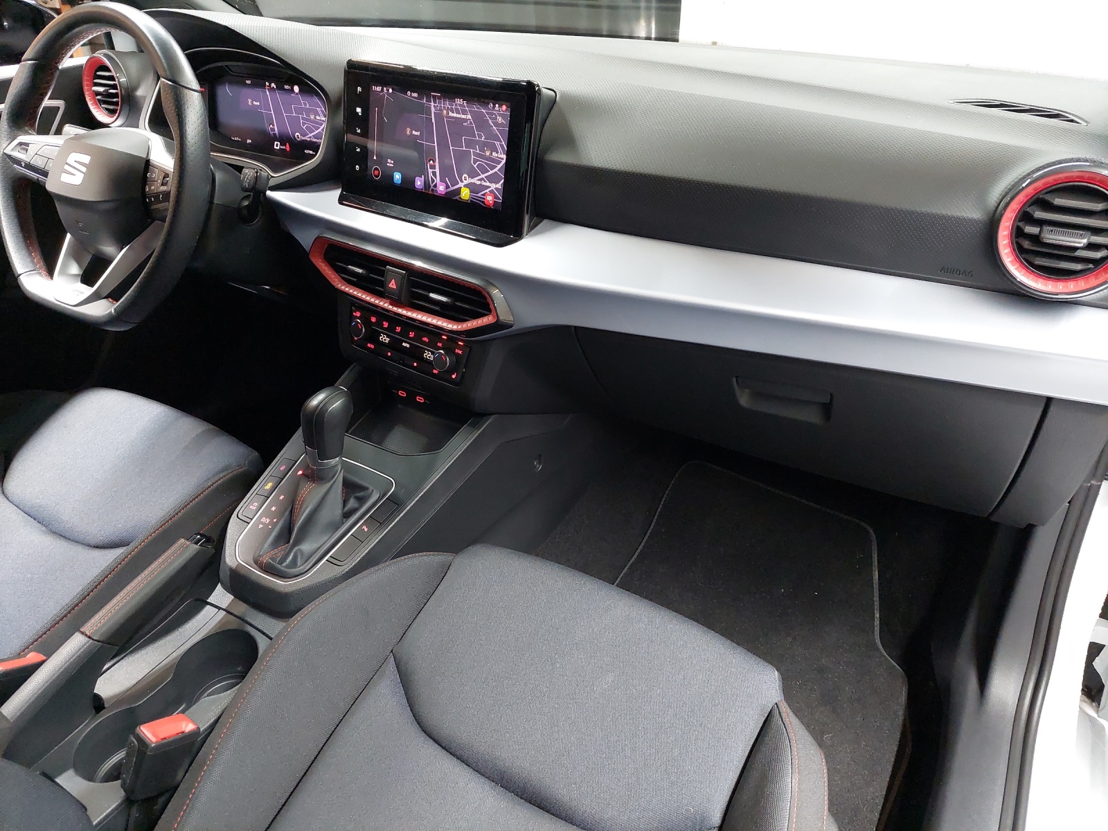 SEAT Ibiza 1.0 EcoTSI Hola FR DSG-image-9