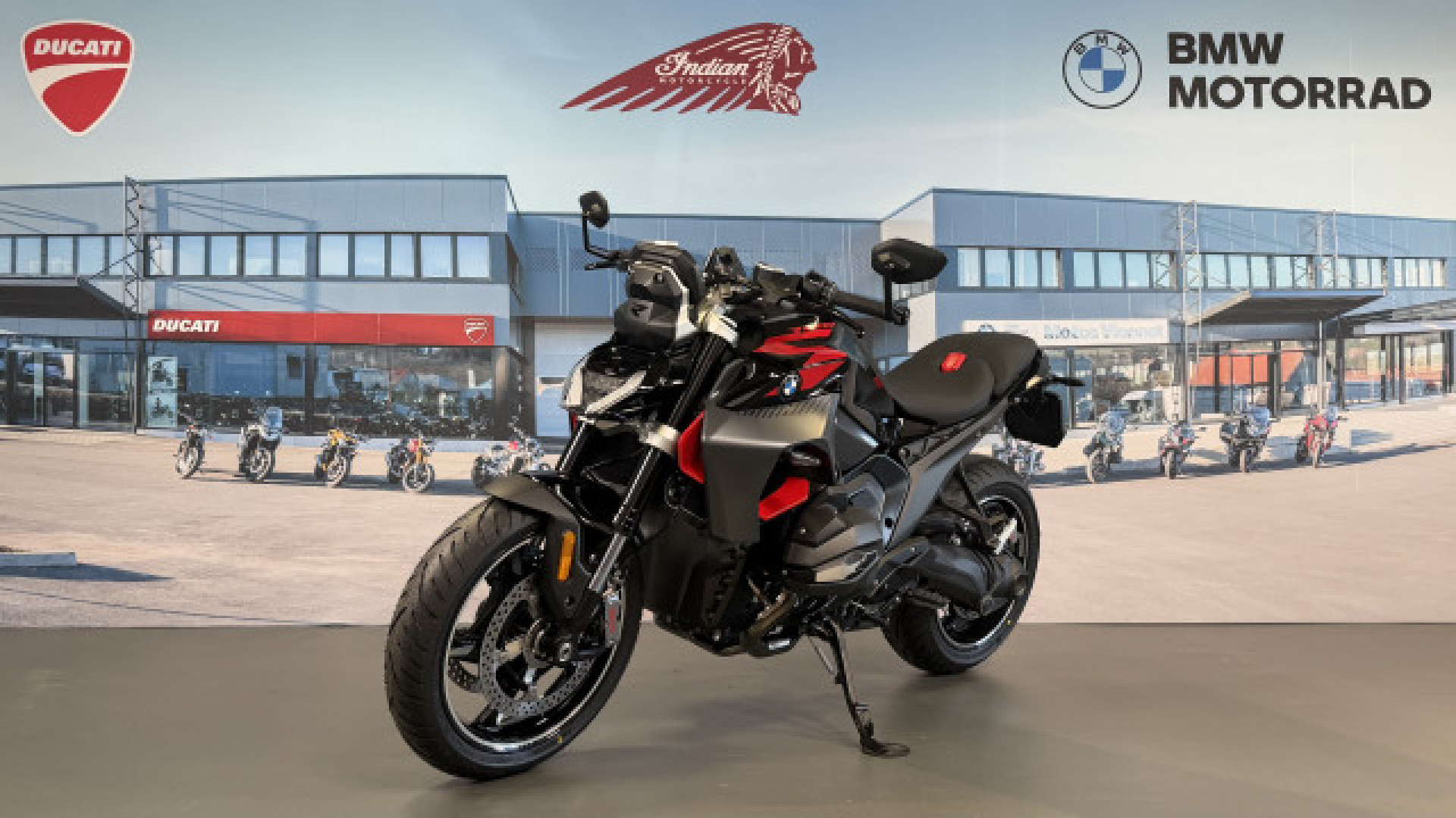 BMW R 1300 R Exclusive *Prime 1500CHF inclus* Leasing dès 2.9%-showroom-element-2
