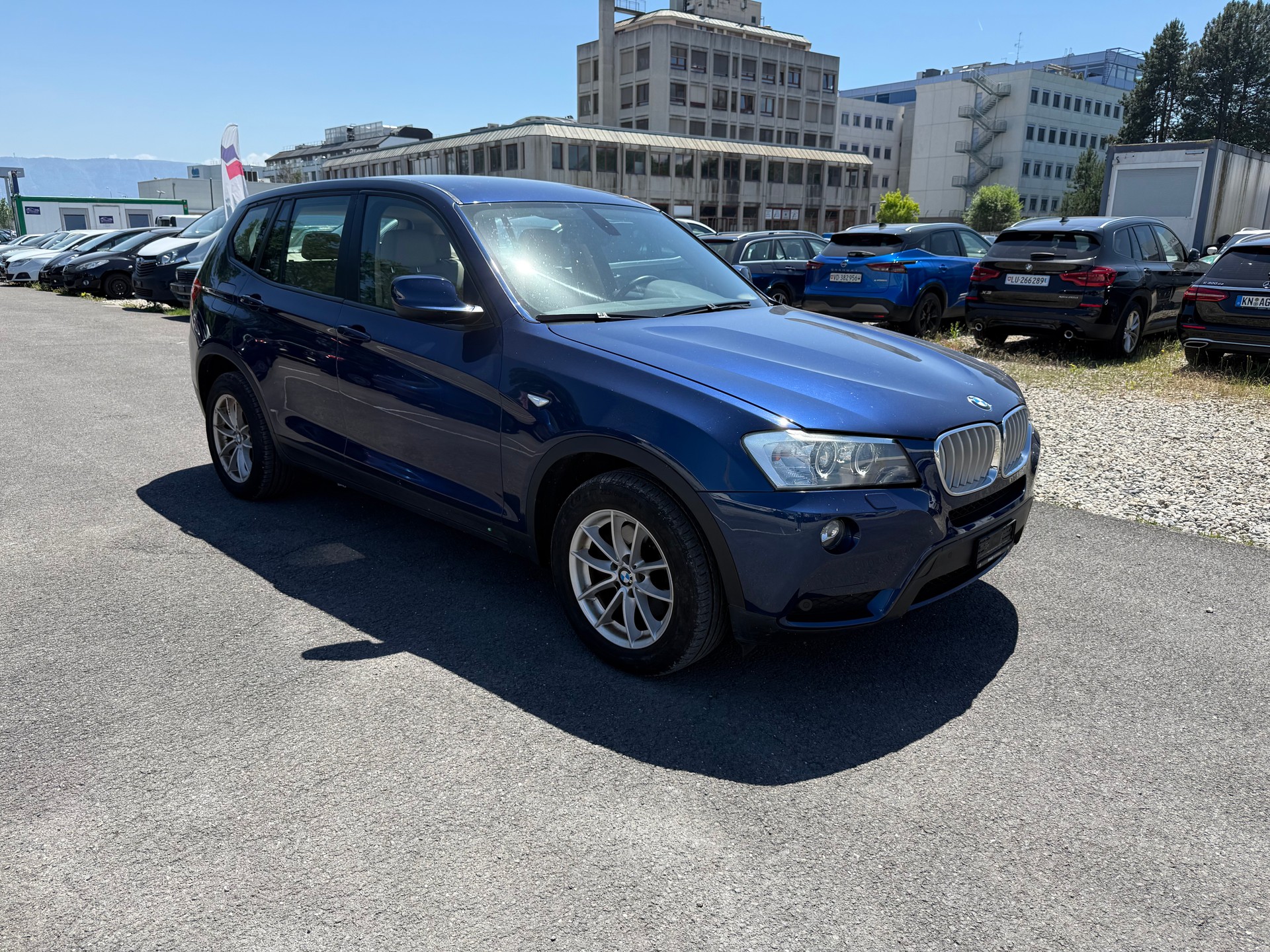 BMW X3 xDrive 28i Steptronic-image-2