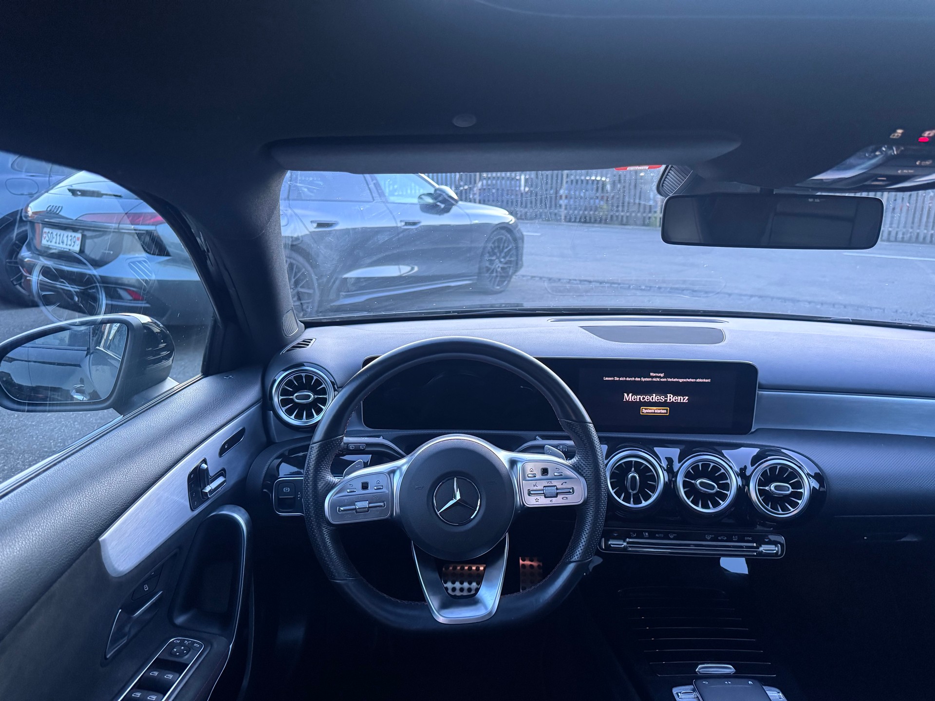 MERCEDES-BENZ A 200 AMG Line 7G-DCT-image-8