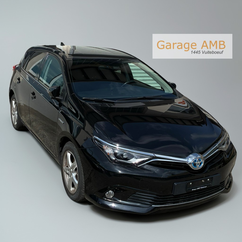 TOYOTA Auris 1.8 HSD Premium e-CVT