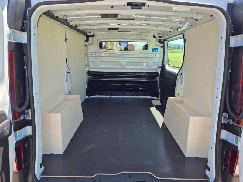 RENAULT Trafic Kaw. 3.0 t L1 H1 2.0 dCi Blue 130 Advance-image-13