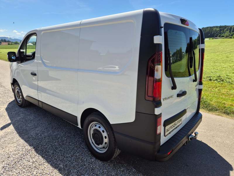 RENAULT Trafic Kaw. 3.0 t L1 H1 2.0 dCi Blue 130 Advance-image-3