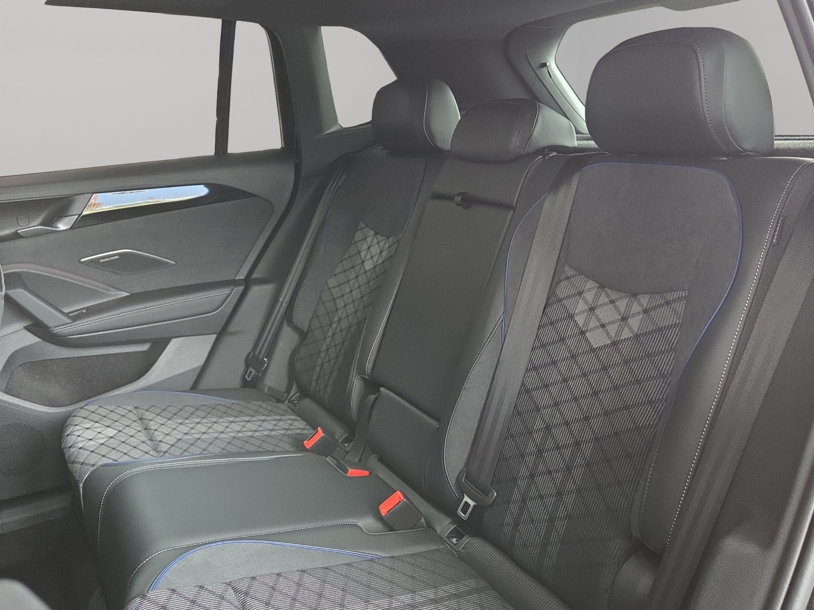 VW Tiguan 2.0 TSI DSG R-Line Plus 4Motion-image-8