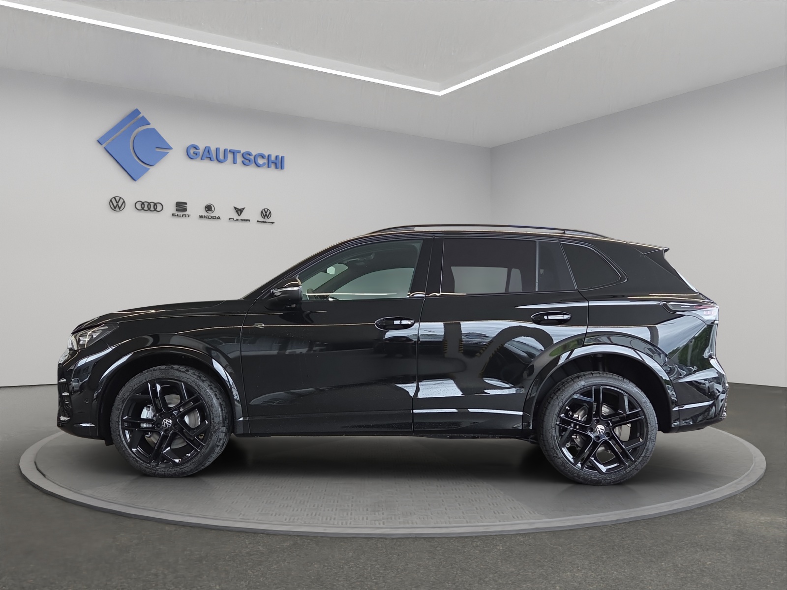 VW Tiguan 2.0 TSI DSG R-Line Plus 4Motion-image-1