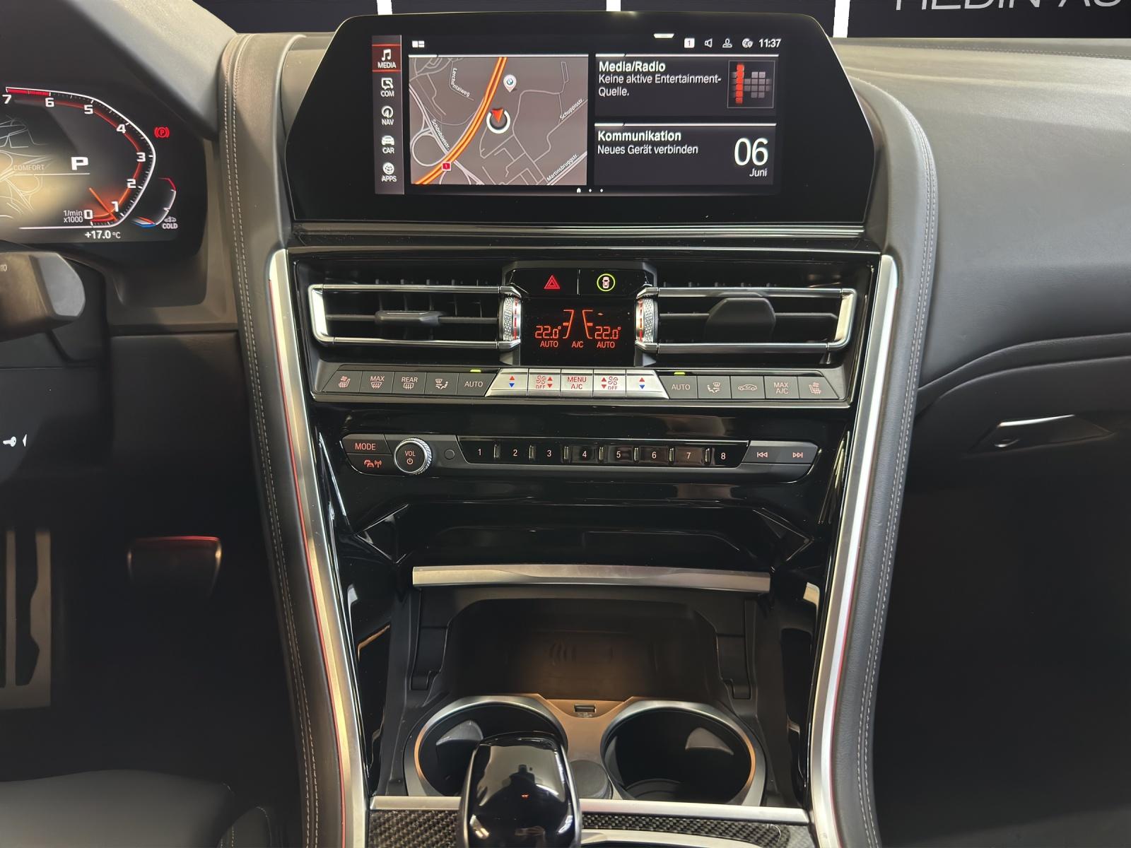 BMW M850i xDrive Cabriolet-image-21