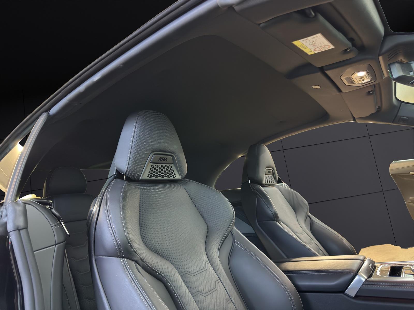 BMW M850i xDrive Cabriolet-image-16