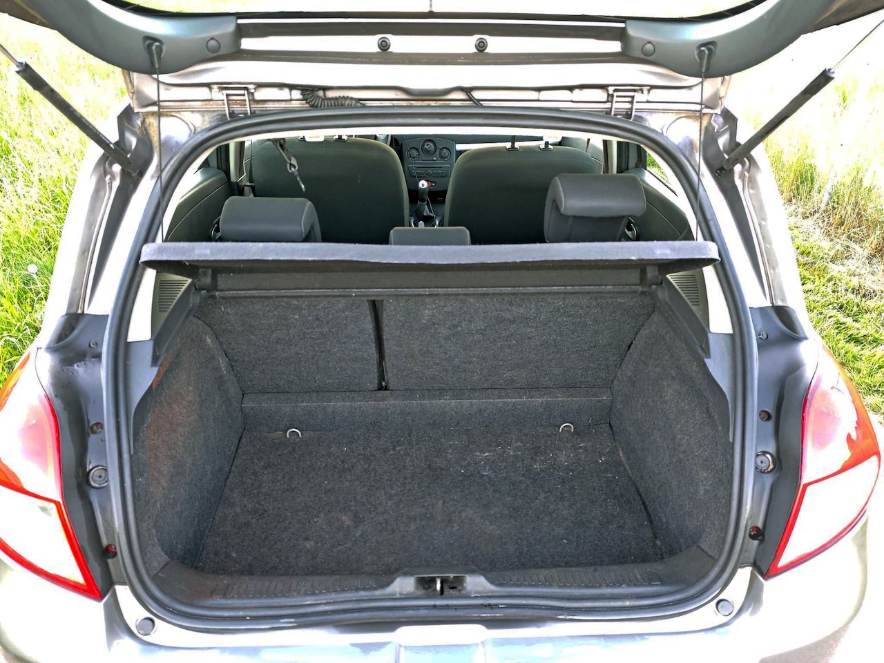 RENAULT Clio 1.2 16V Expression-image-8