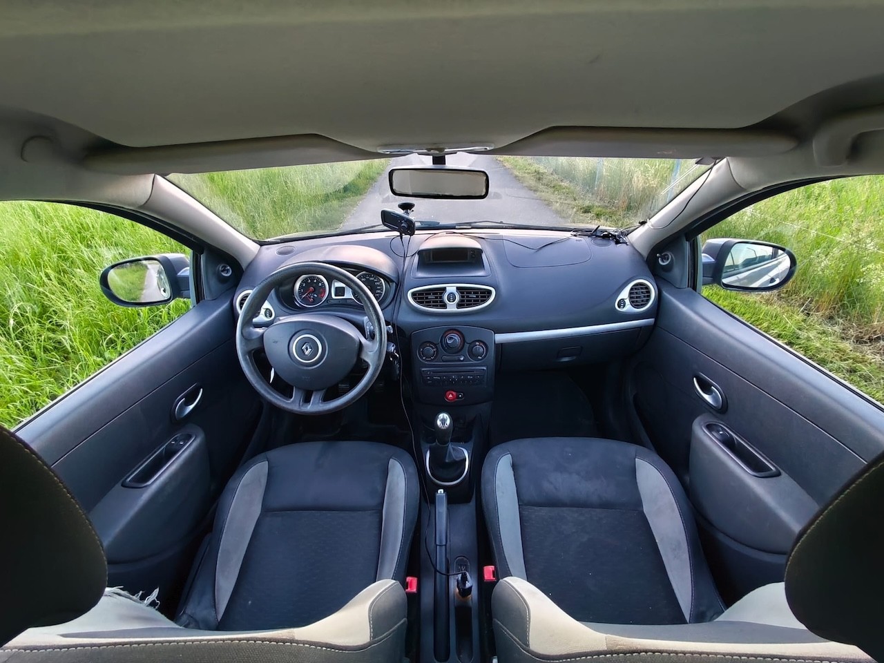 RENAULT Clio 1.2 16V Expression-image-12