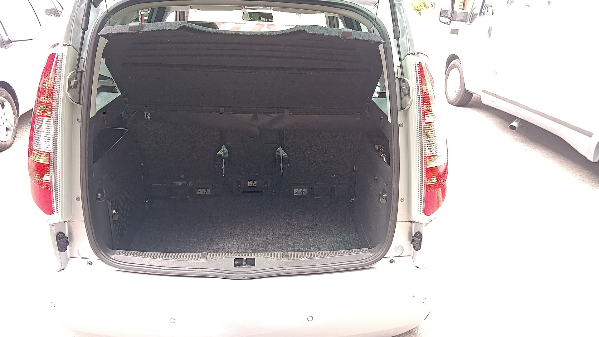 SKODA Roomster 1.2 TSI Family-image-10