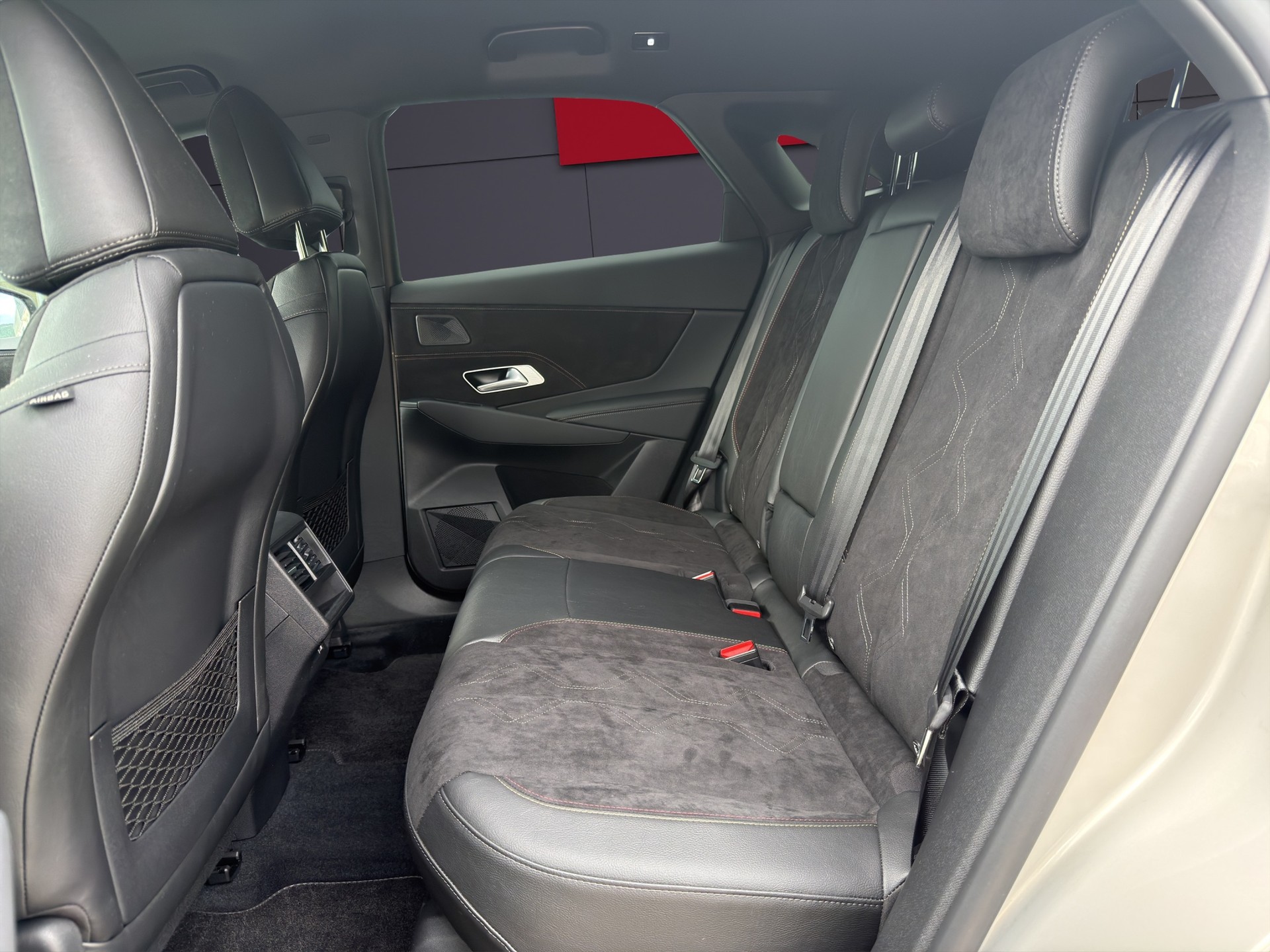 DS AUTOMOBILES DS7 1.5 BlueHDi Pallas-image-6