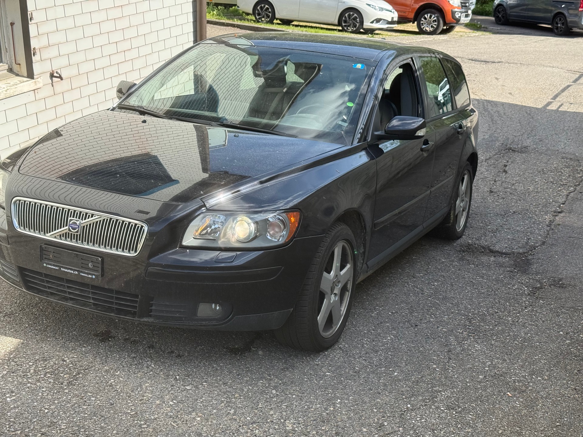 VOLVO V50 T5 AWD Kinetic-image-1