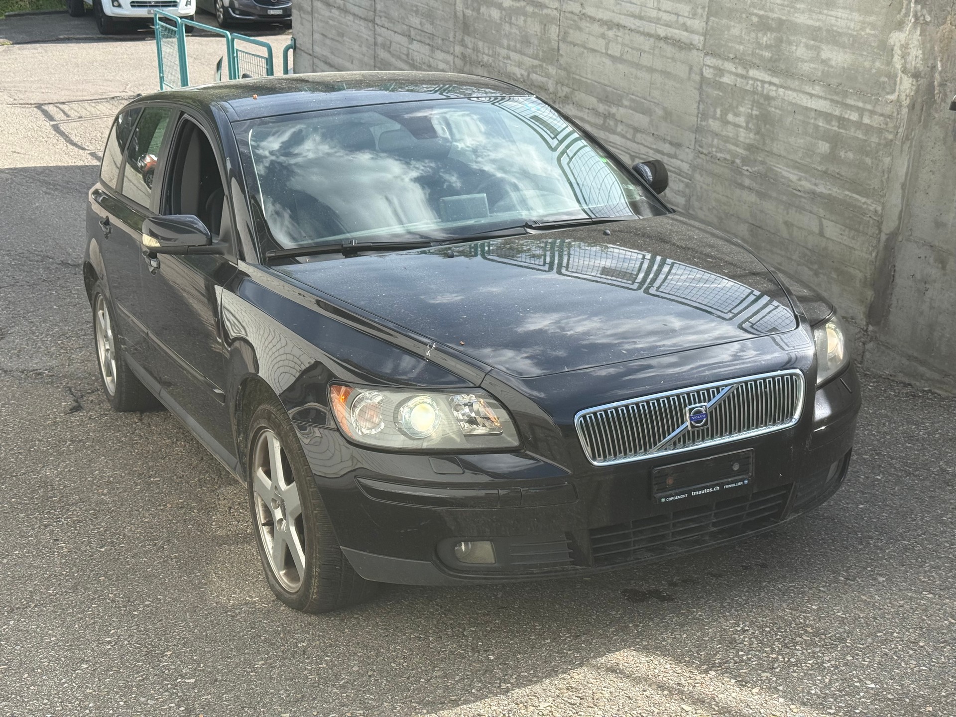 VOLVO V50 T5 AWD Kinetic-image-2
