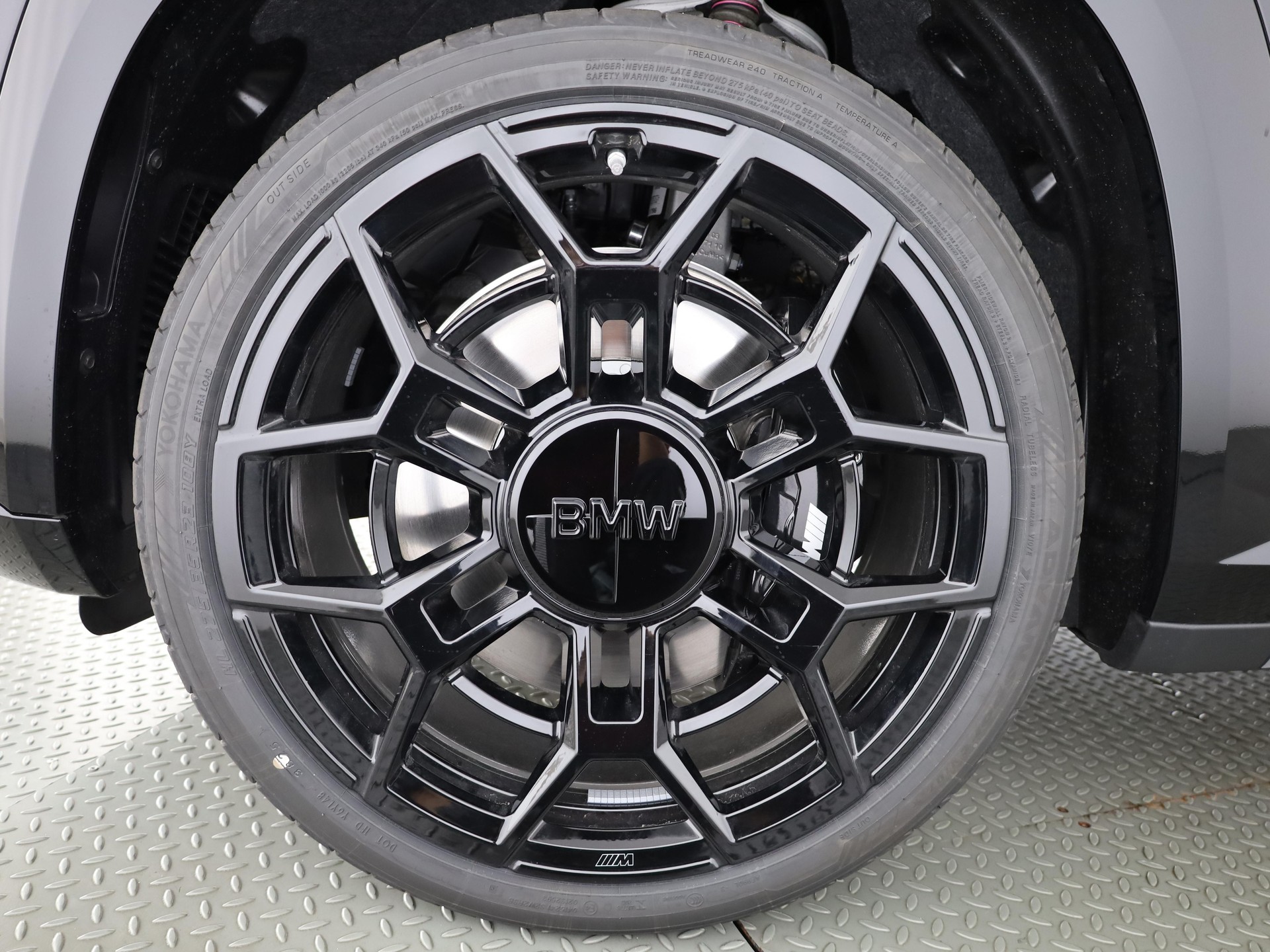 BMW XM Label Plug-in Hybrid-image-22
