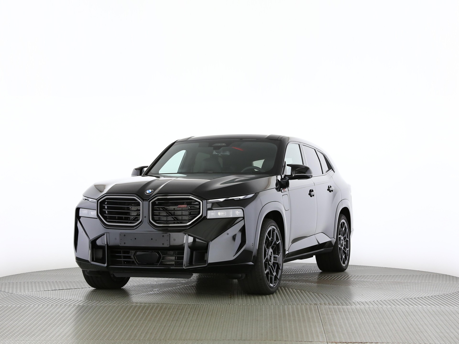 BMW XM Label Plug-in Hybrid-image-0