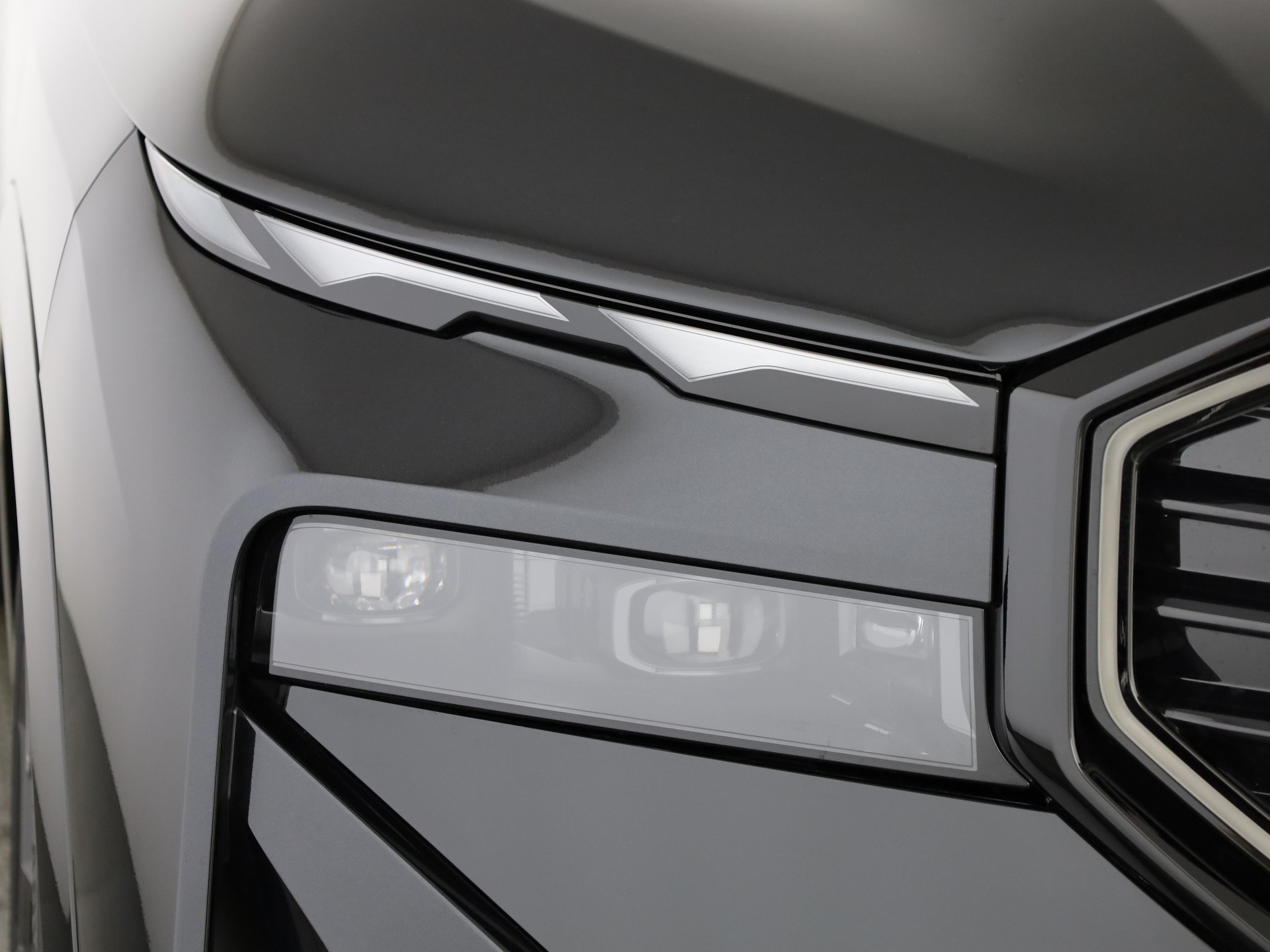 BMW XM Label Plug-in Hybrid-image-5