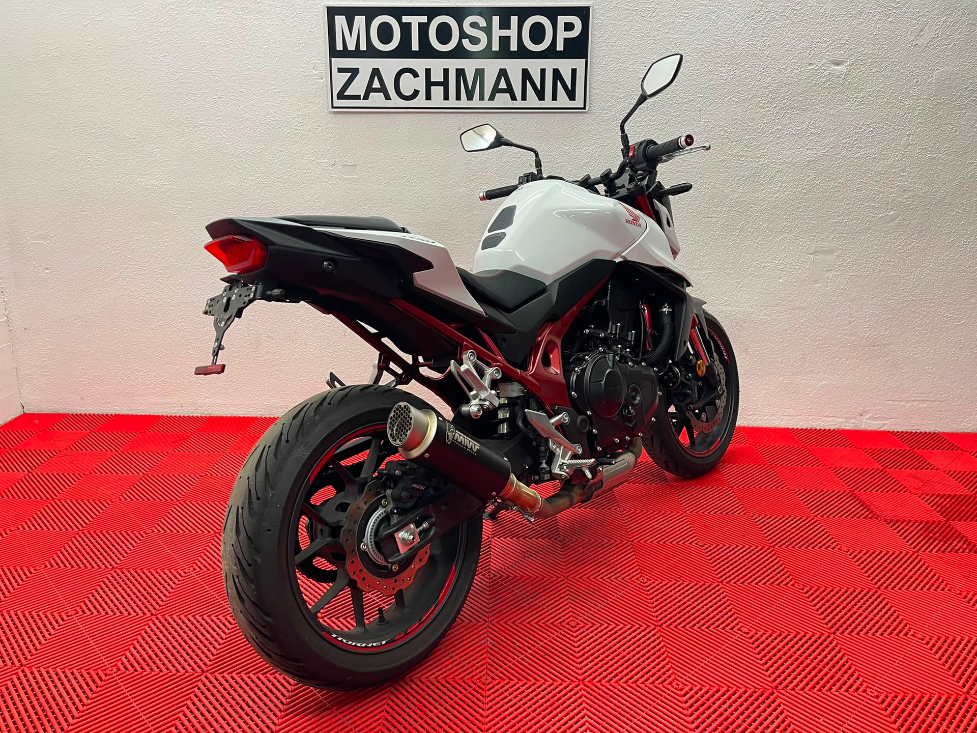 HONDA CB 750 Hornet (35kW)-image-5