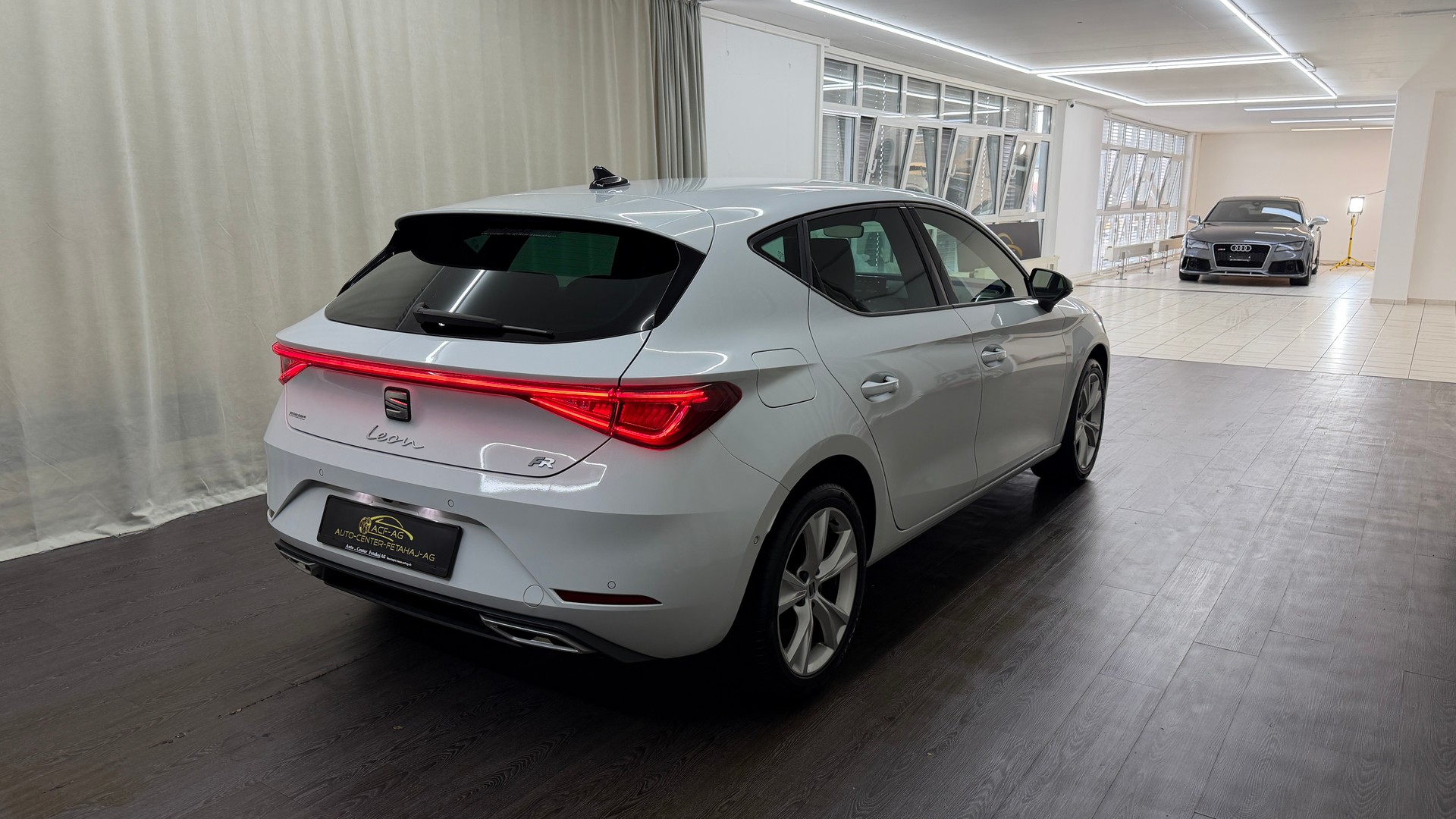 SEAT Leon 1.5 TGI DSG FR-image-3