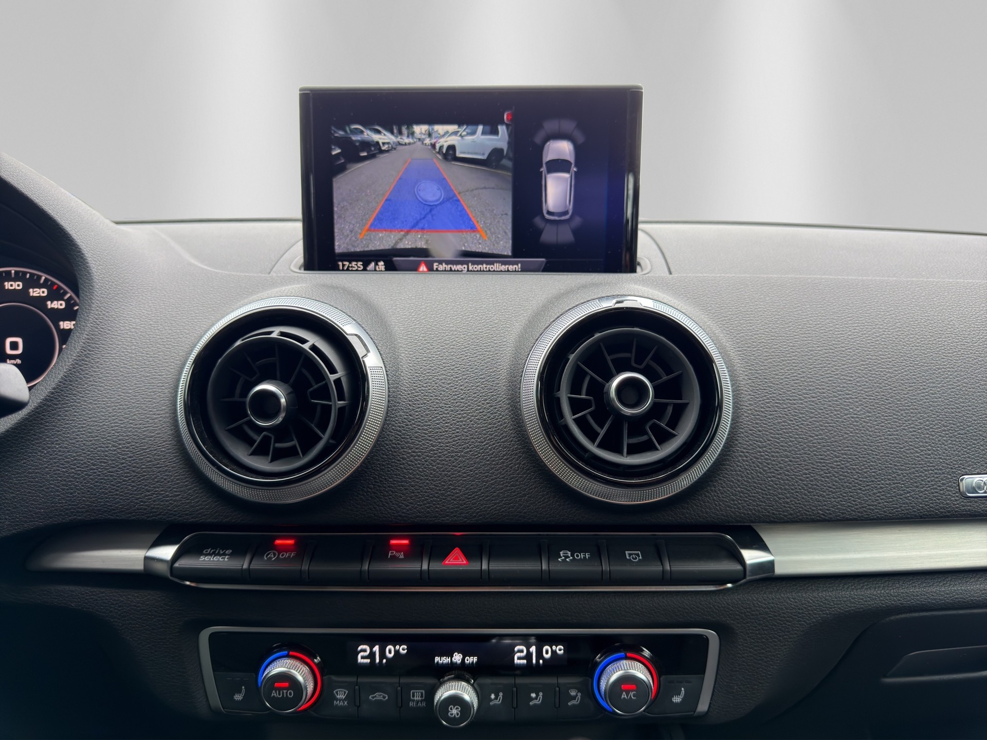 AUDI A3 35 TFSI Sport-image-17