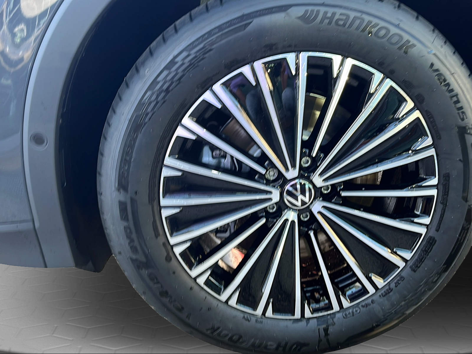 VW Tiguan 2.0 TSI DSG United 4Motion-image-5