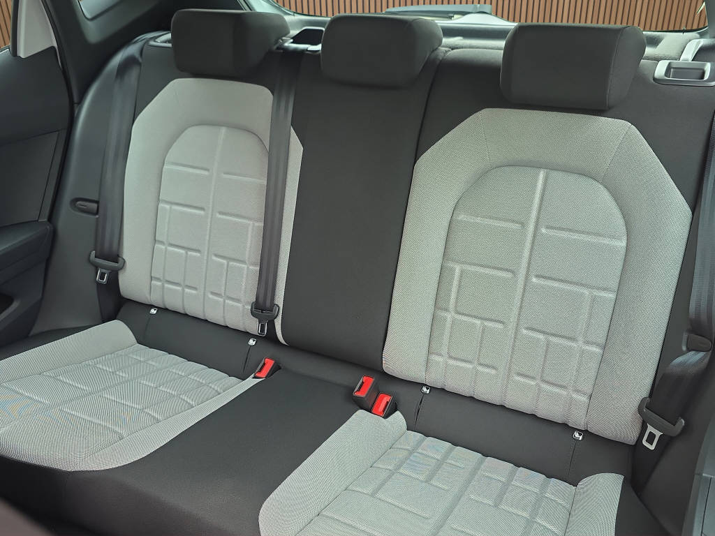 SEAT Ibiza 1.5 TSI FR DSG-image-17