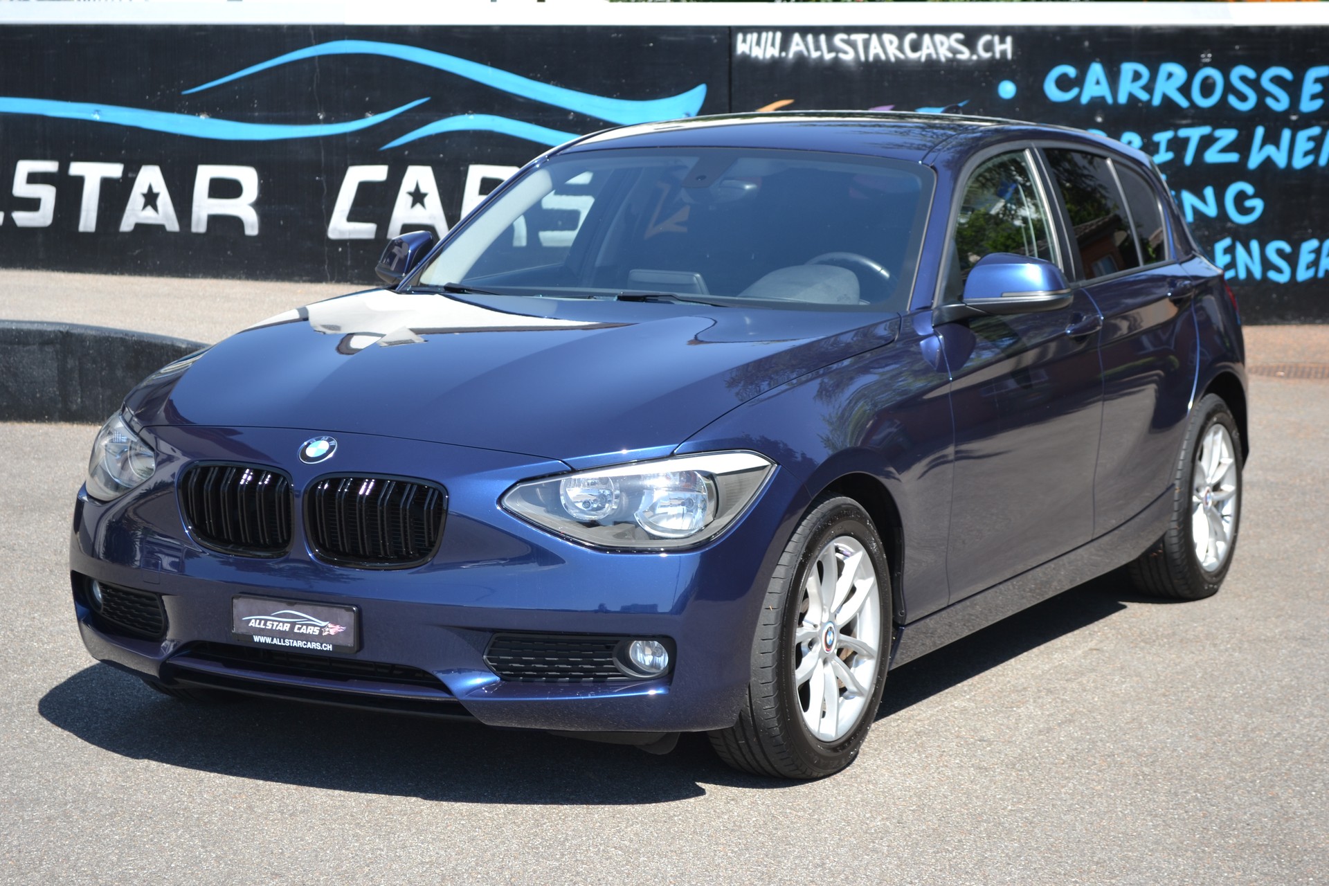 BMW 116i Steptronic-image-0