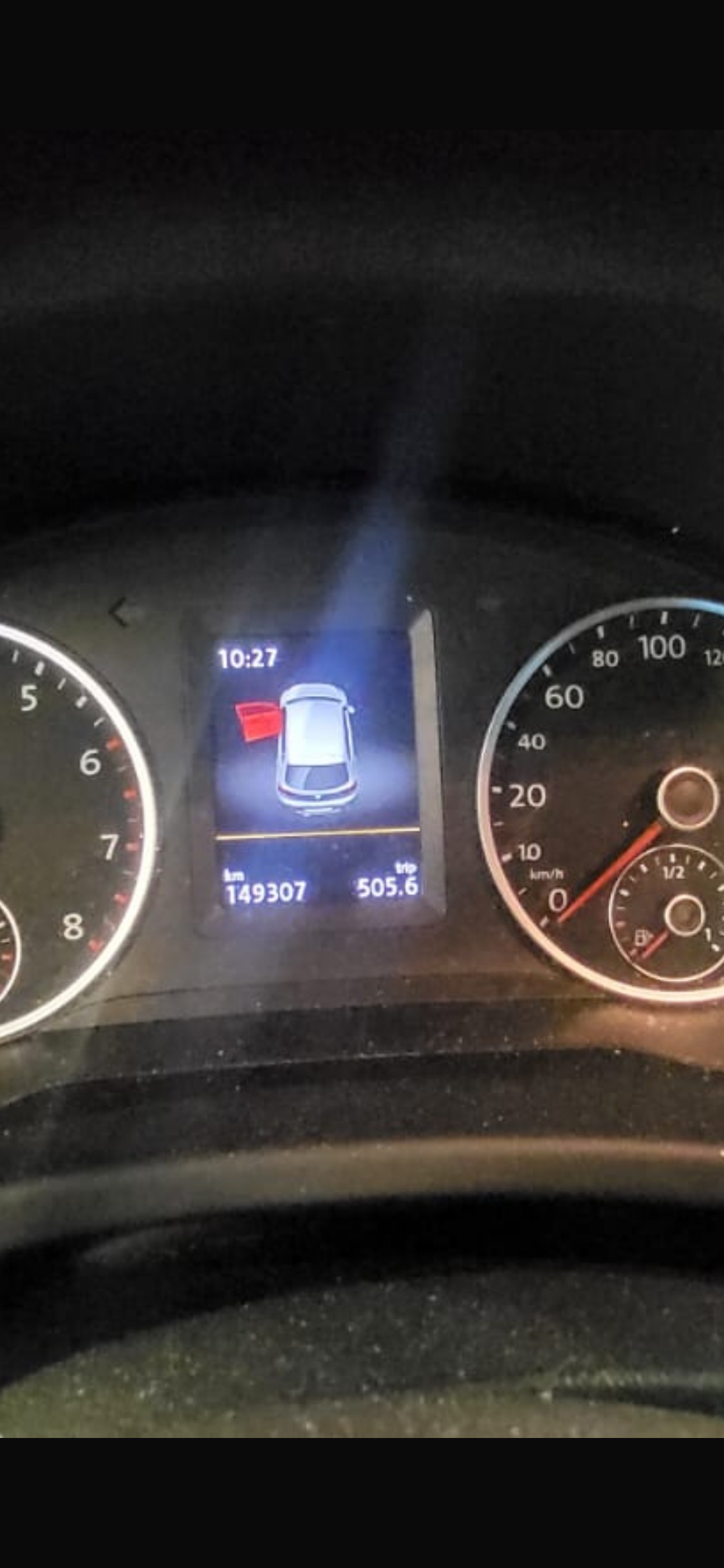 VW Tiguan 2.0 TSI Sport&Style 4Motion-image-1