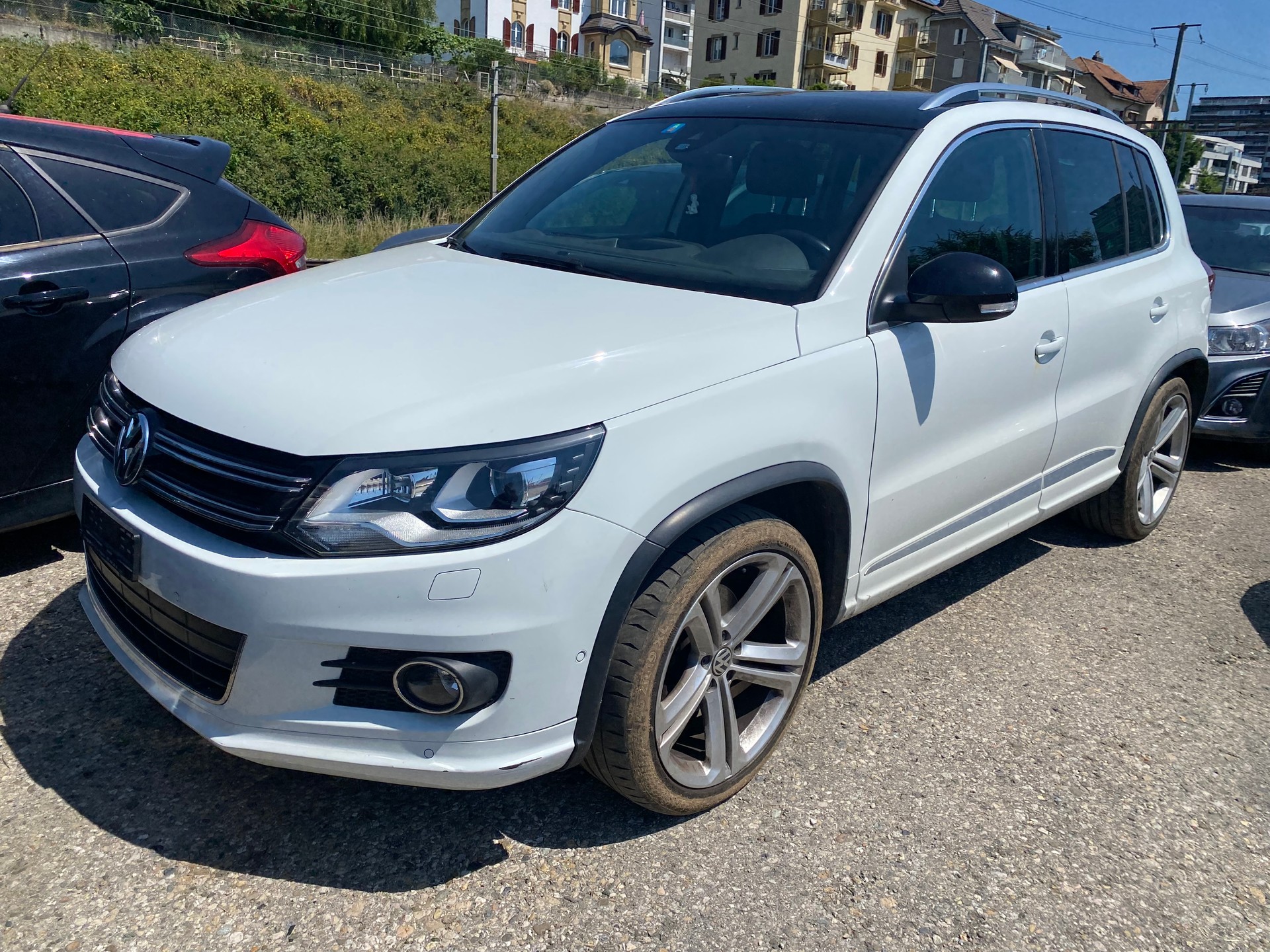 VW Tiguan 2.0 TSI Sport&Style 4Motion-image-4