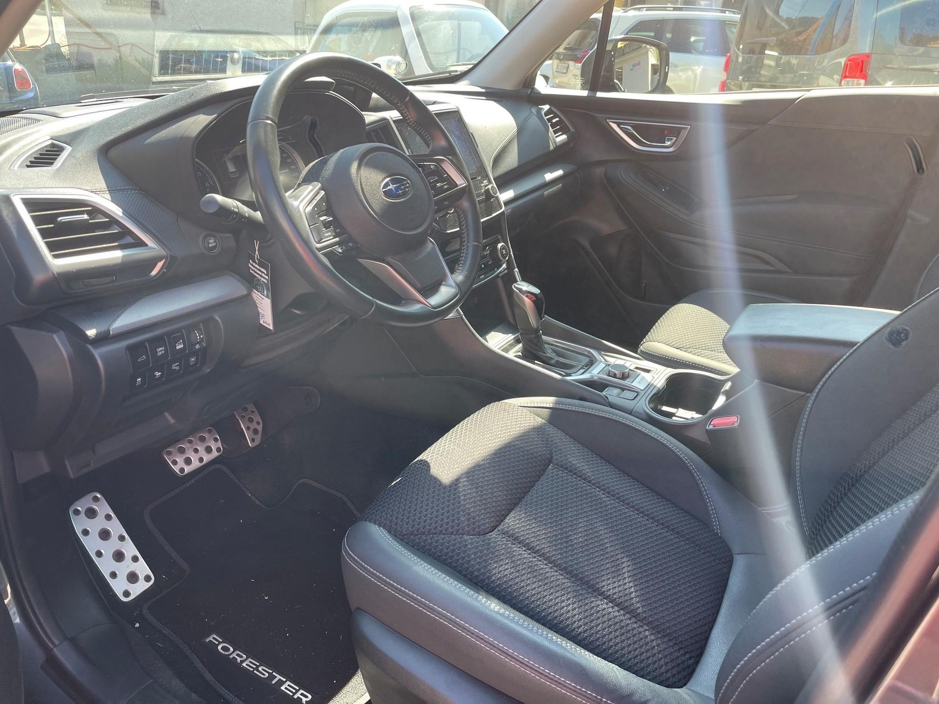 SUBARU Forester Station 2.0i e-Boxer Swiss Plus-image-5