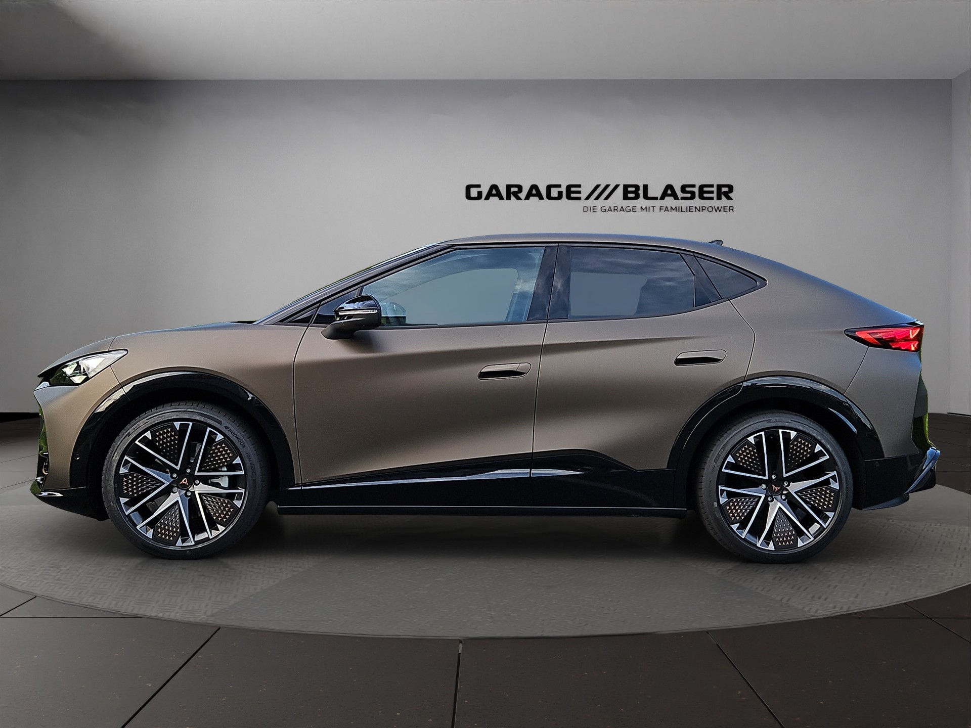 CUPRA Tavascan Type 10 77 kWh Extreme Prime Edition-image-1