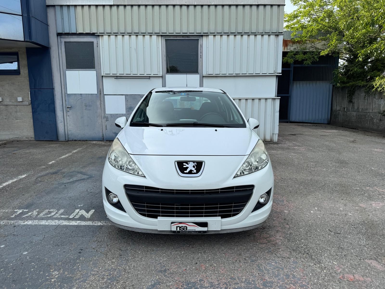 PEUGEOT 207 1.4 16V Active-image-4