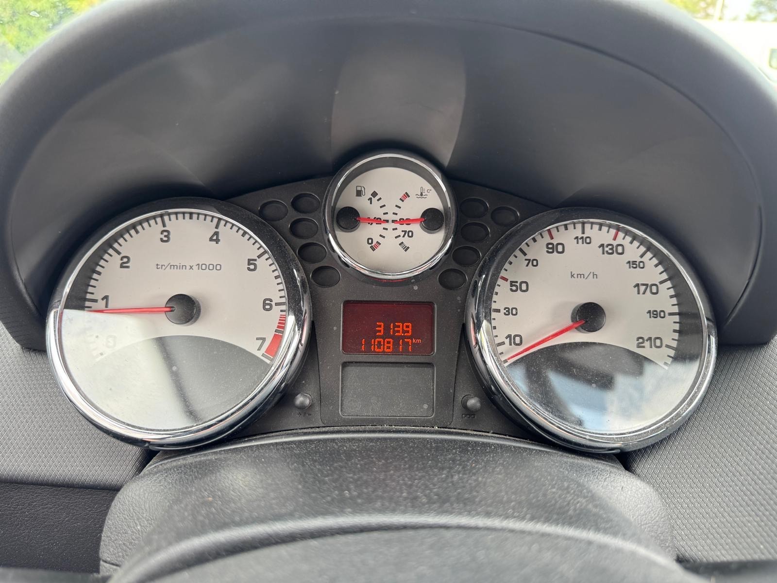 PEUGEOT 207 1.4 16V Active-image-14