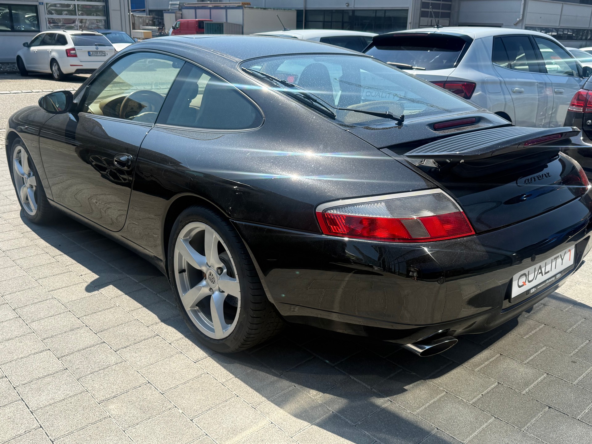 PORSCHE 911 Carrera-image-15