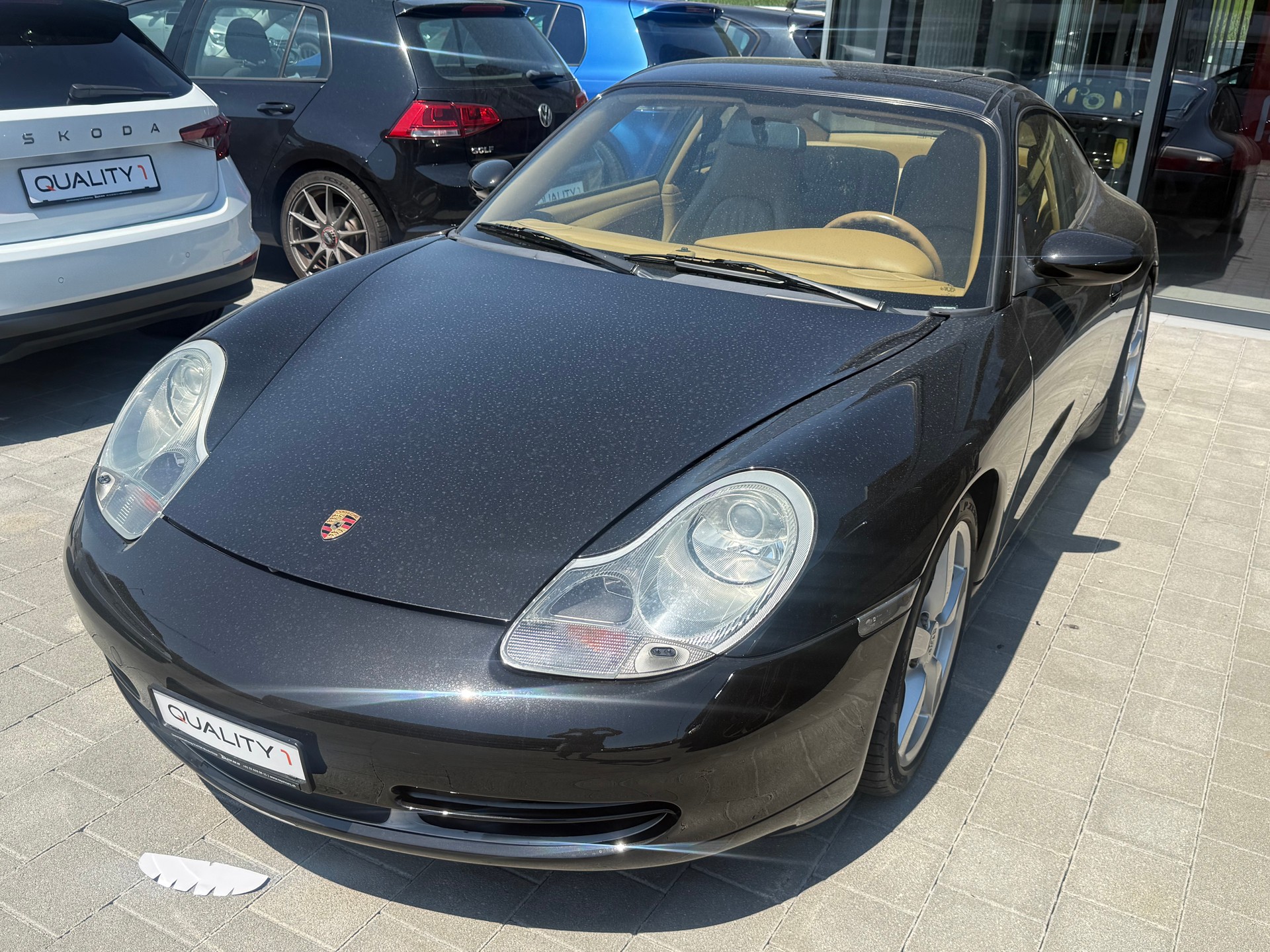 PORSCHE 911 Carrera-image-1