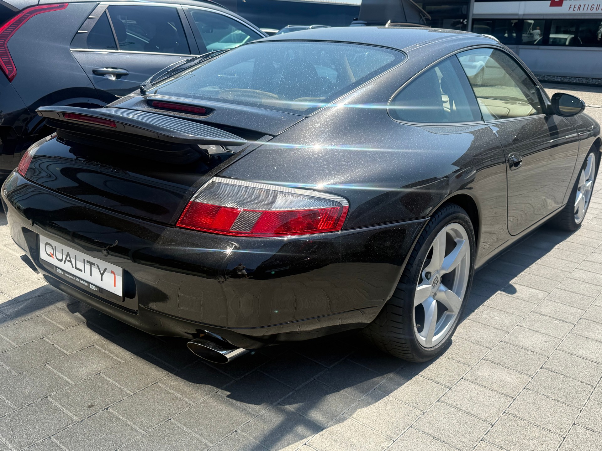 PORSCHE 911 Carrera-image-12