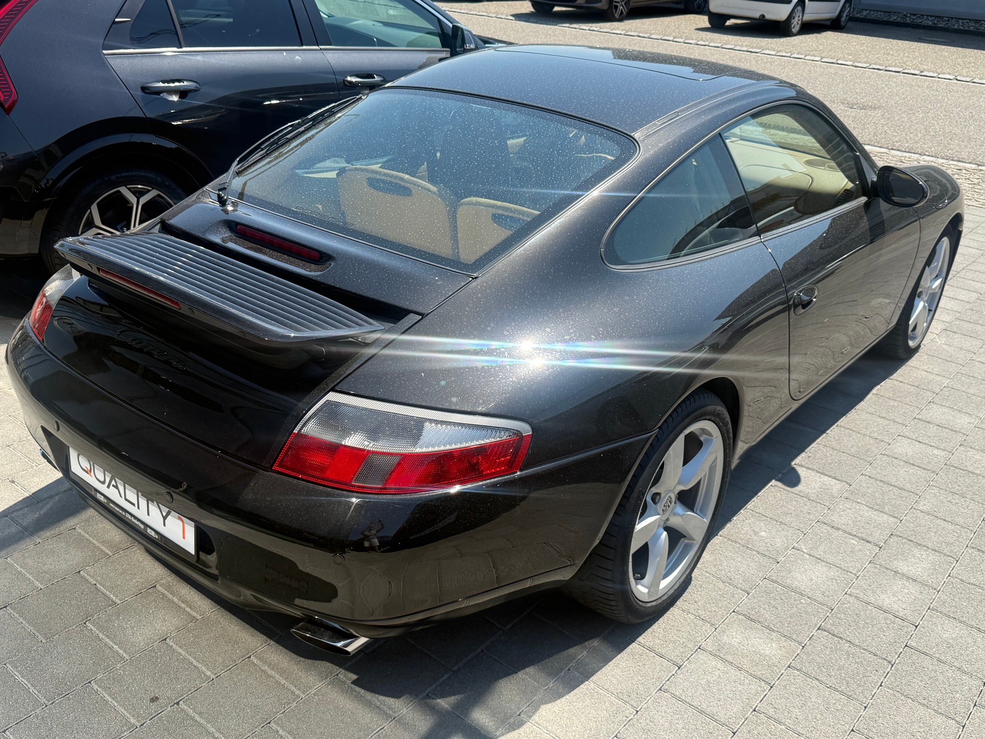 PORSCHE 911 Carrera-image-13