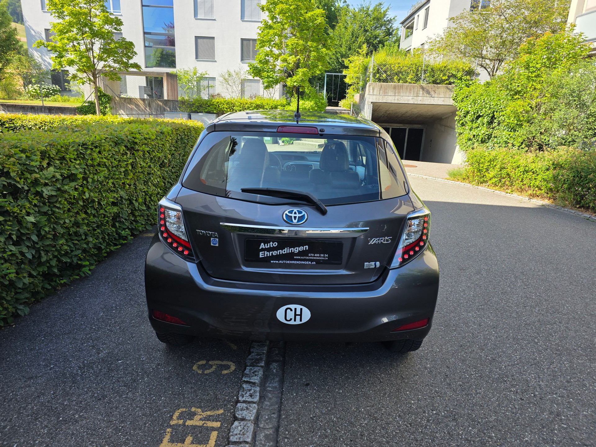TOYOTA Yaris 1.5 VVT-i Hybrid Sol CVT-image-5