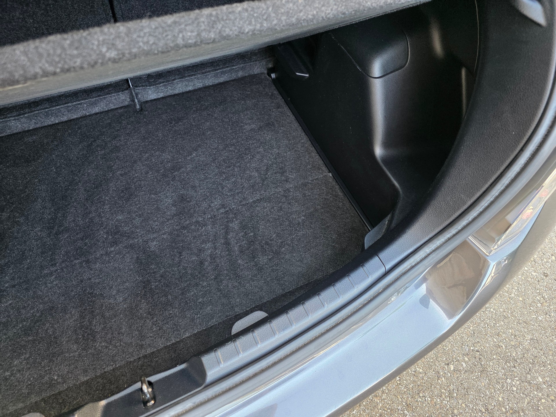 TOYOTA Yaris 1.5 VVT-i Hybrid Sol CVT-image-10