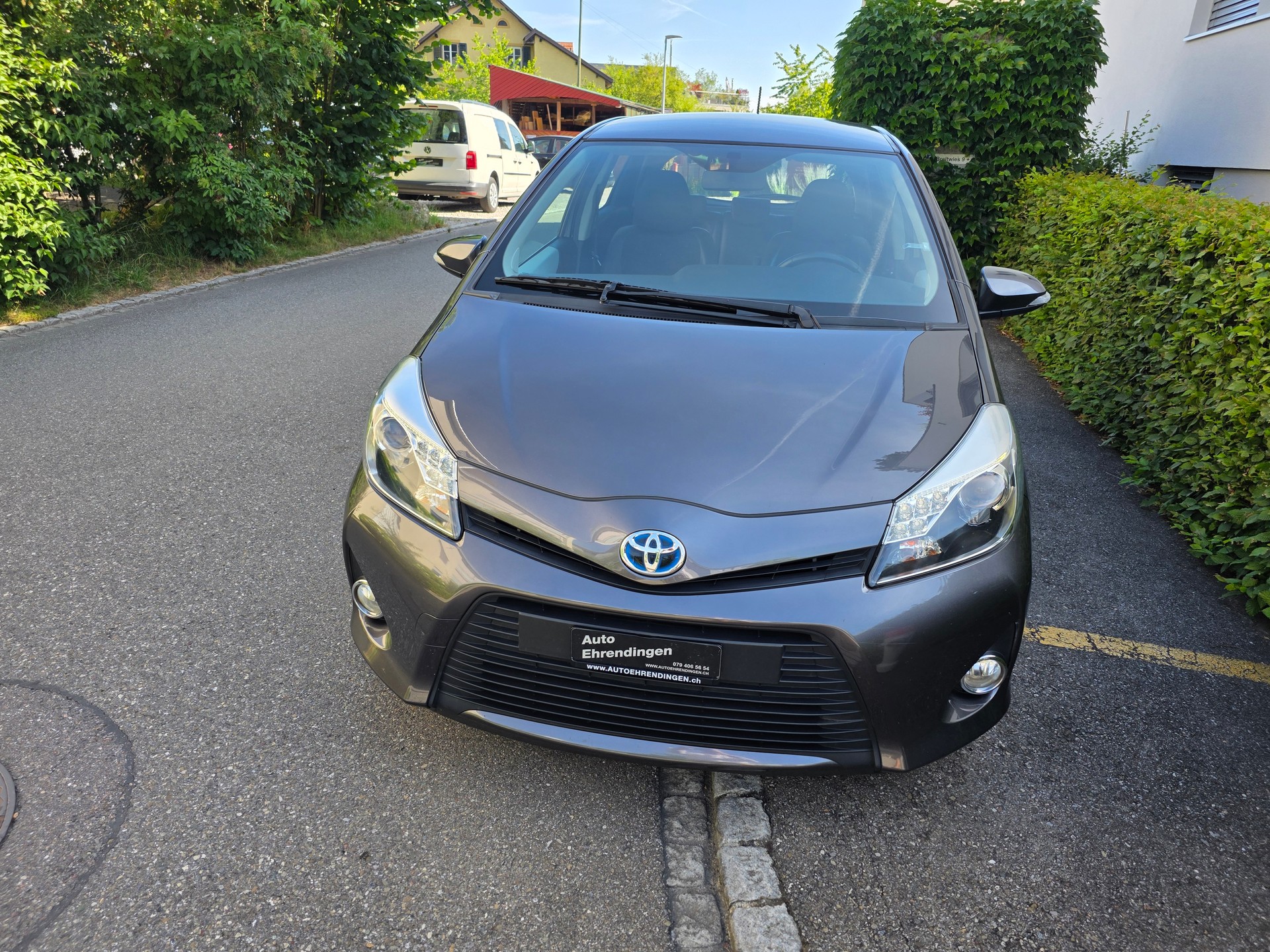 TOYOTA Yaris 1.5 VVT-i Hybrid Sol CVT-image-1