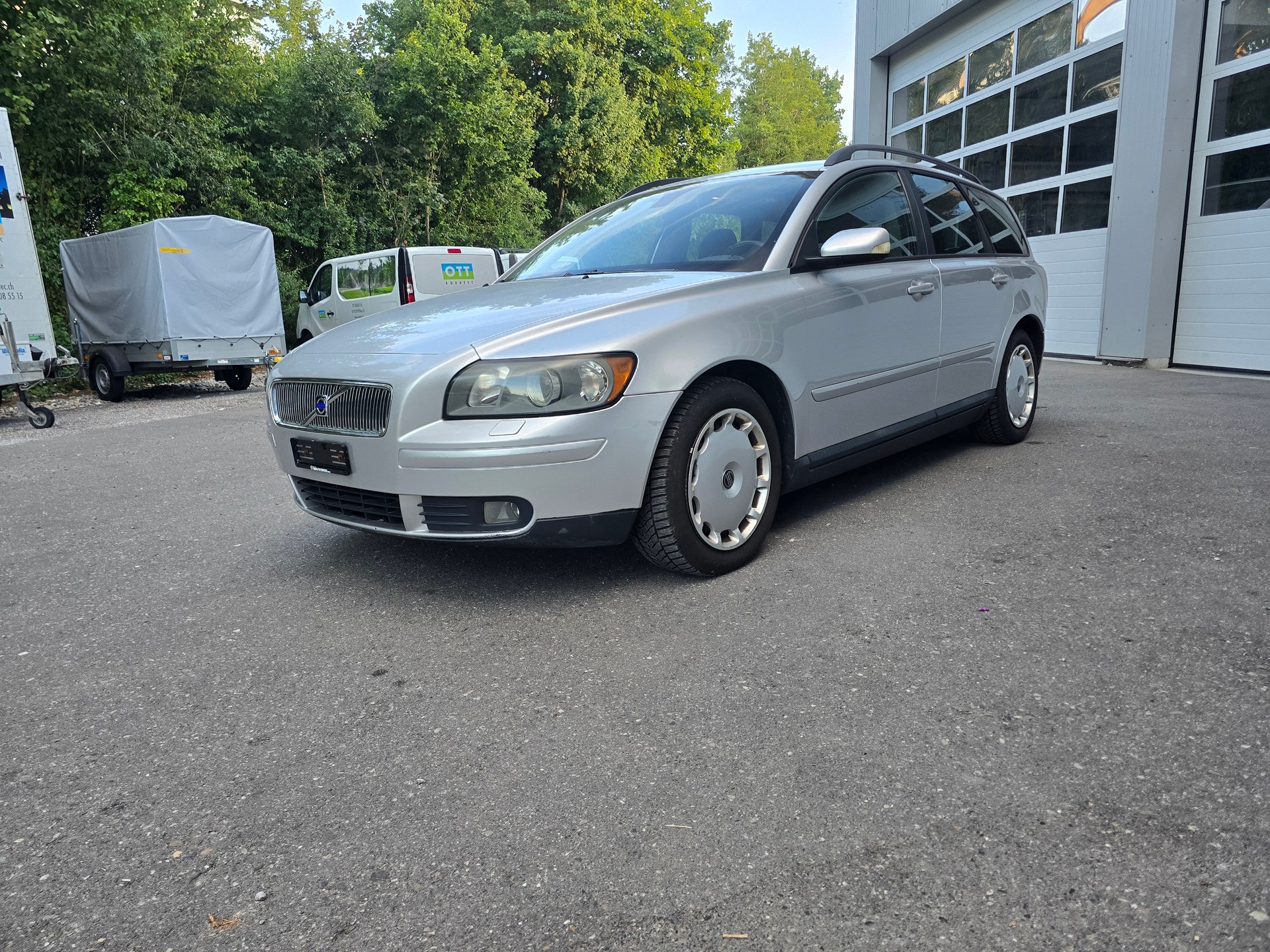 VOLVO V50 2.0D-image-0