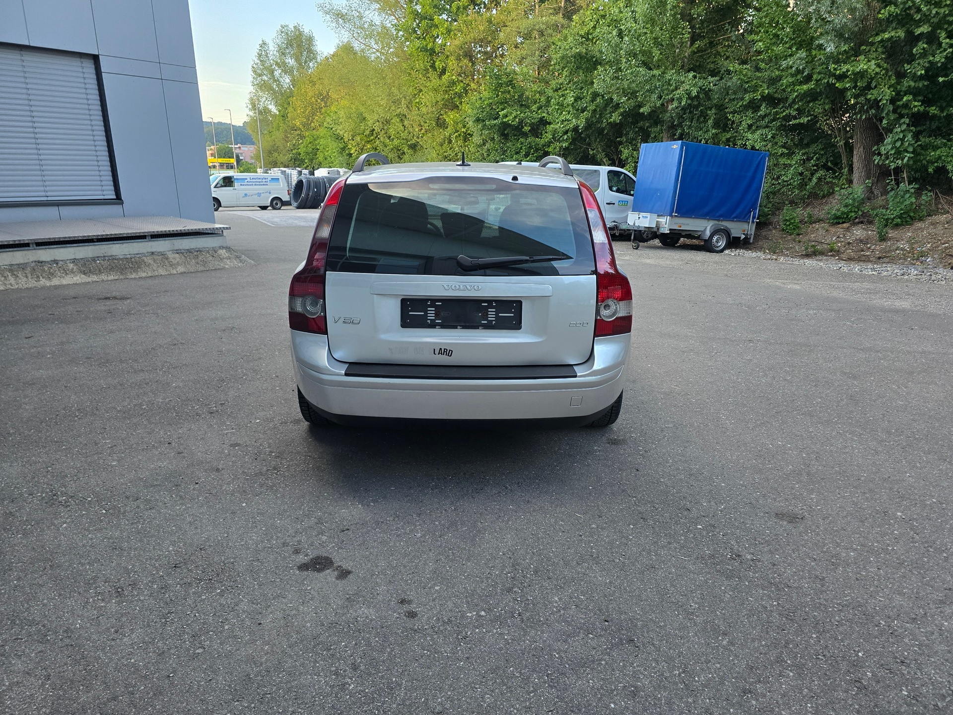 VOLVO V50 2.0D-image-5